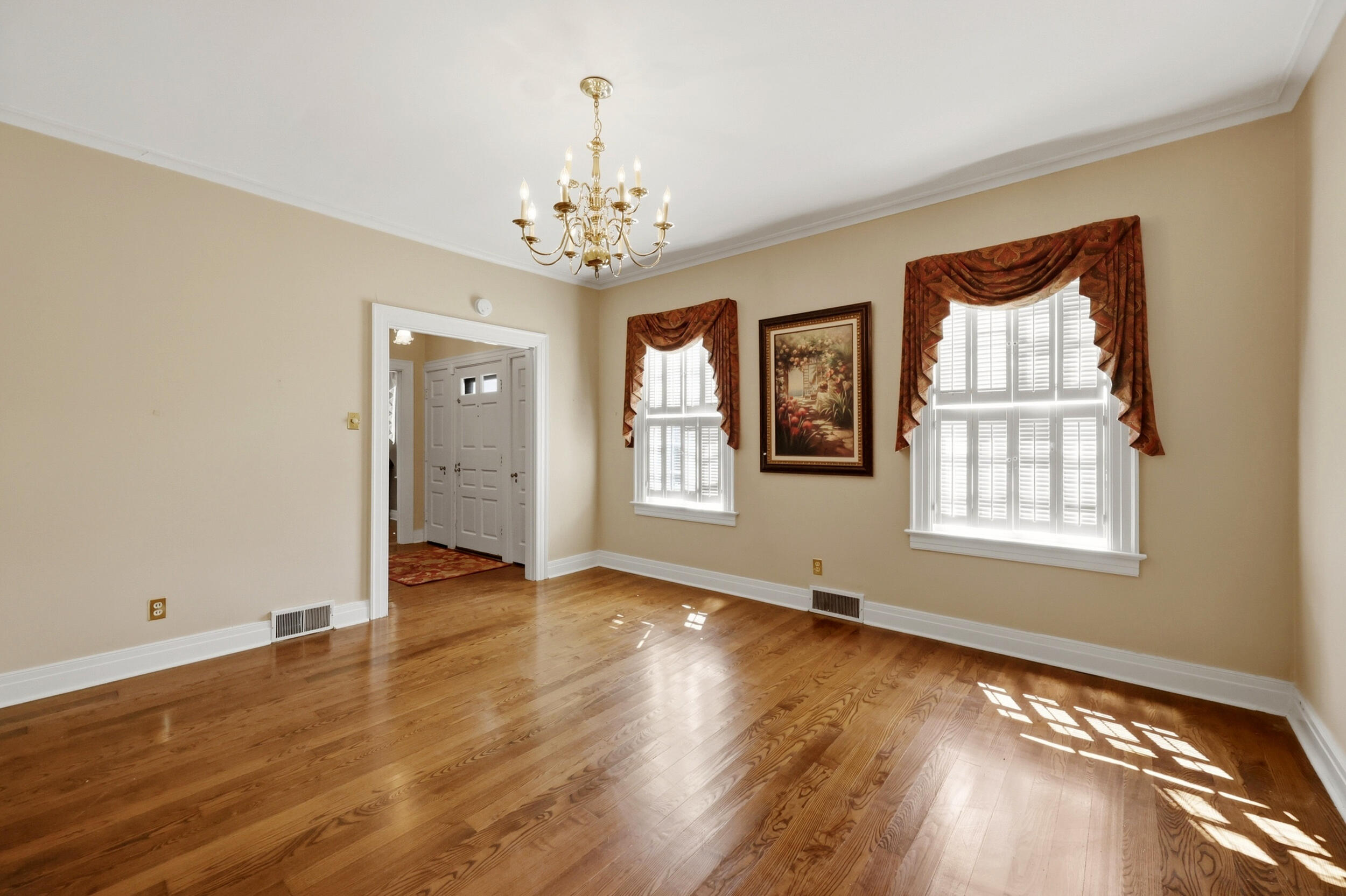 351 Boone Avenue Property Photo 13