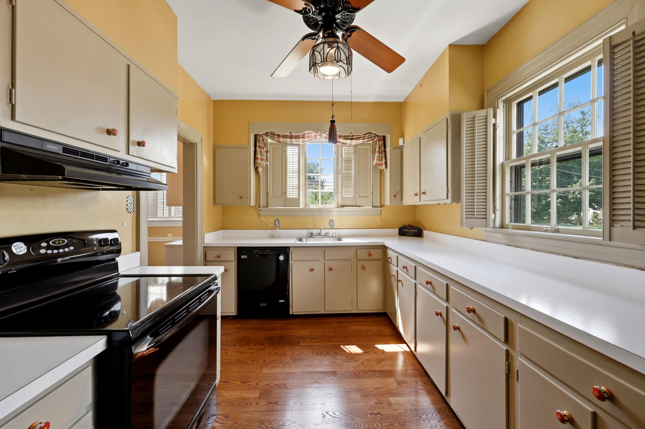 351 Boone Avenue Property Photo 17
