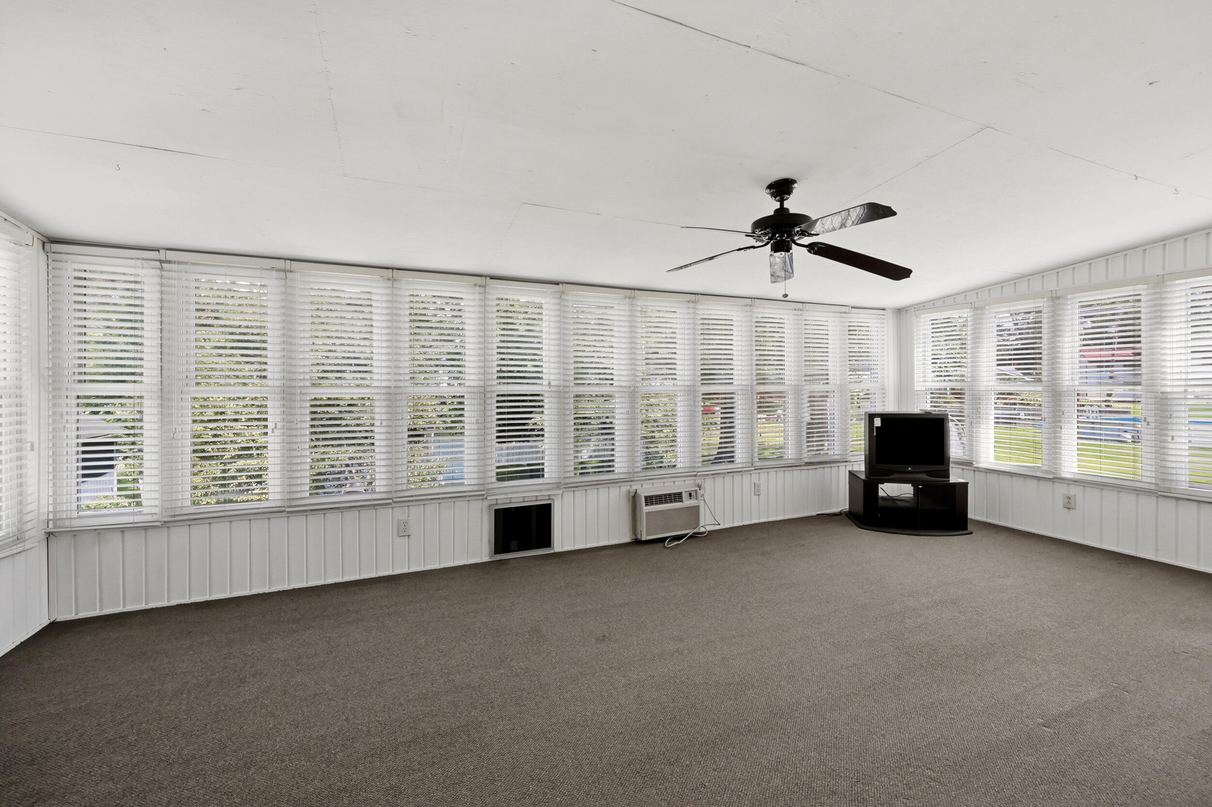 351 Boone Avenue Property Photo 26