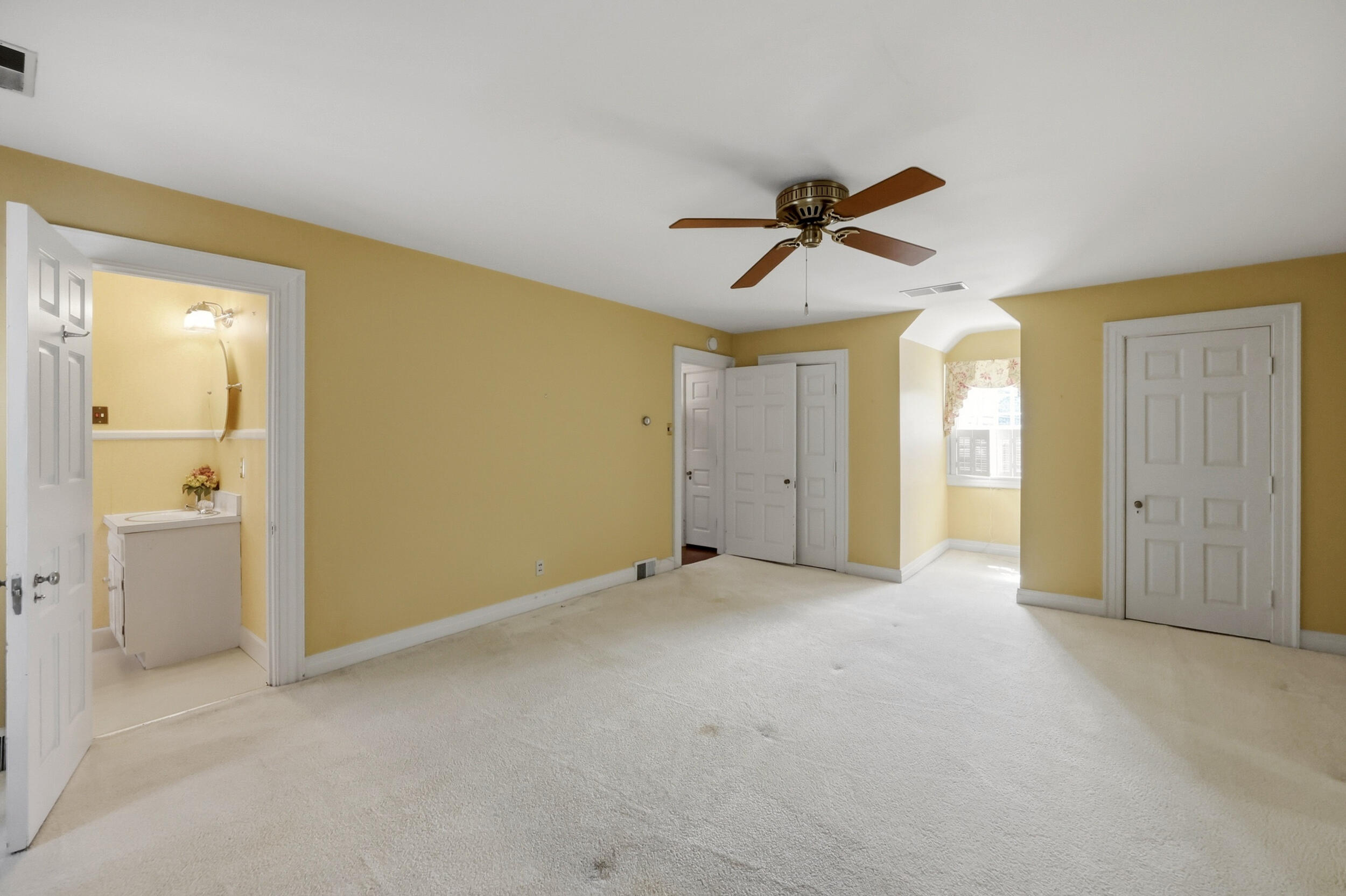 351 Boone Avenue Property Photo 38