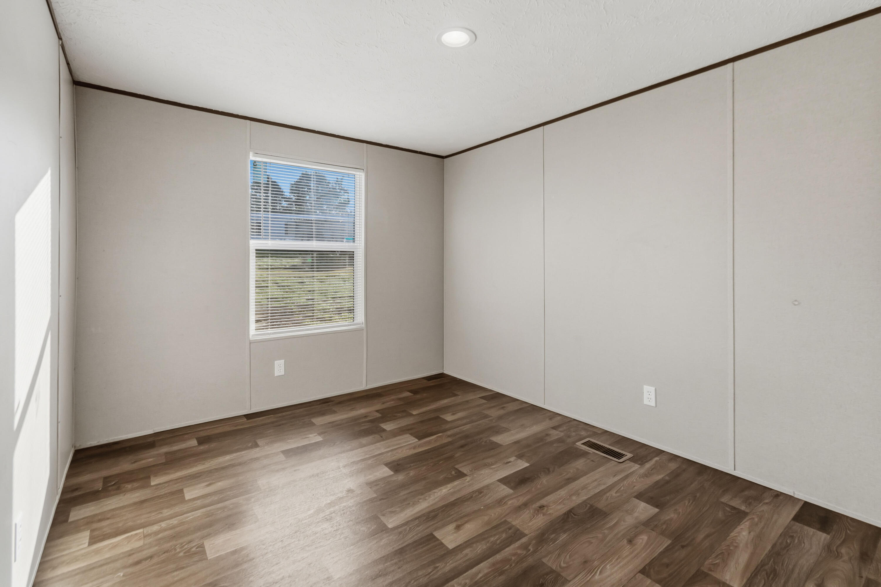 233 Louis Waddle Road Property Photo 27