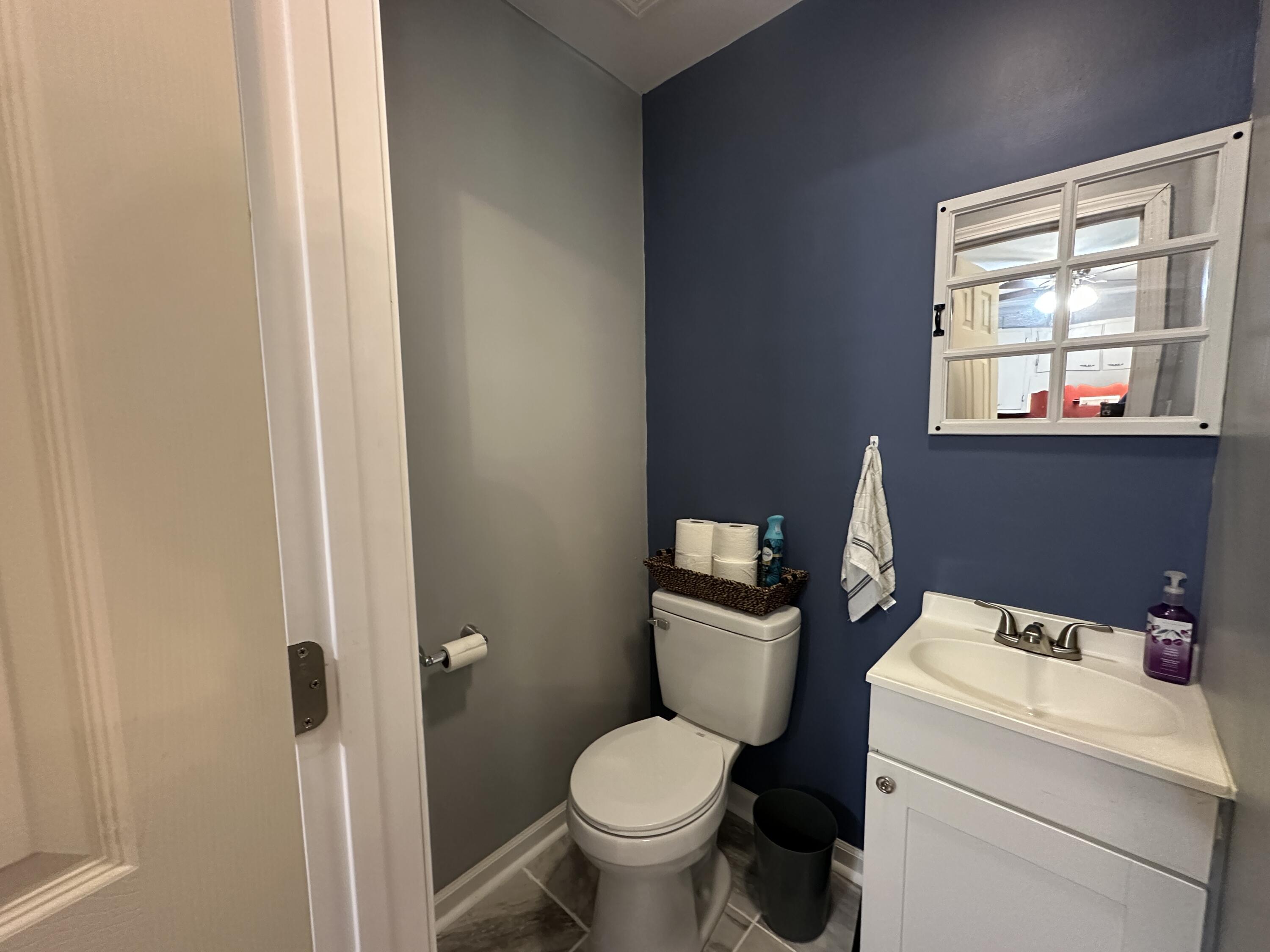 1412 Honeysuckle Drive Property Photo 11