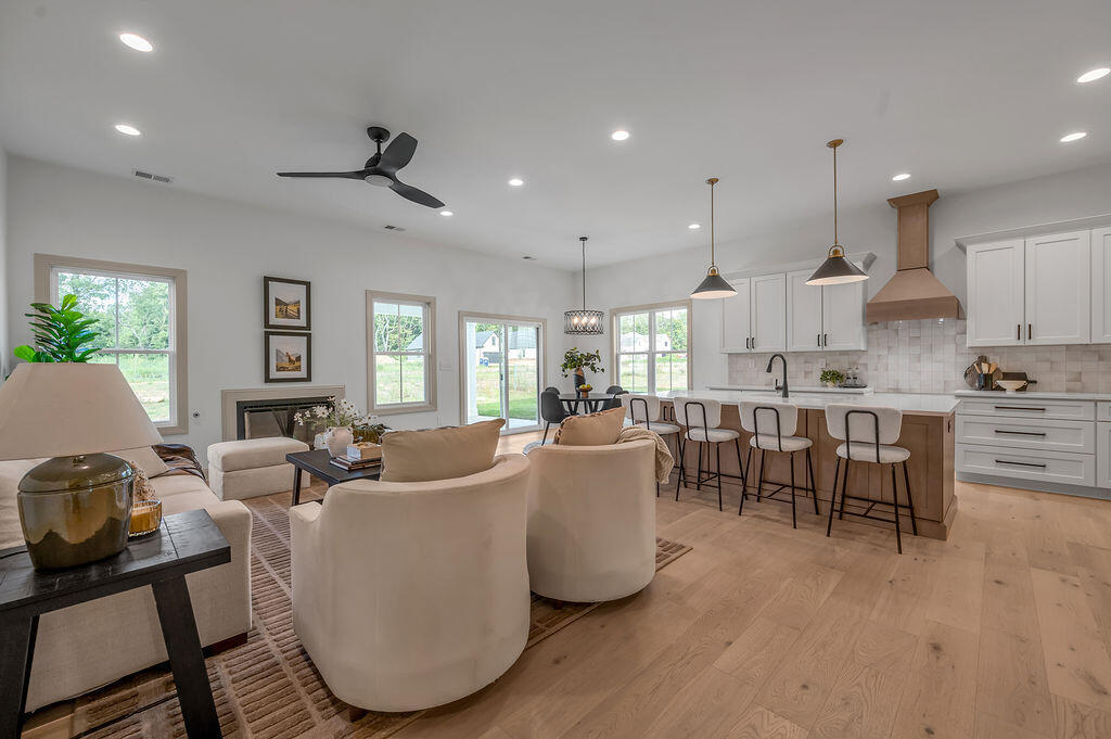 4137 Meadowlark Road Property Photo 17