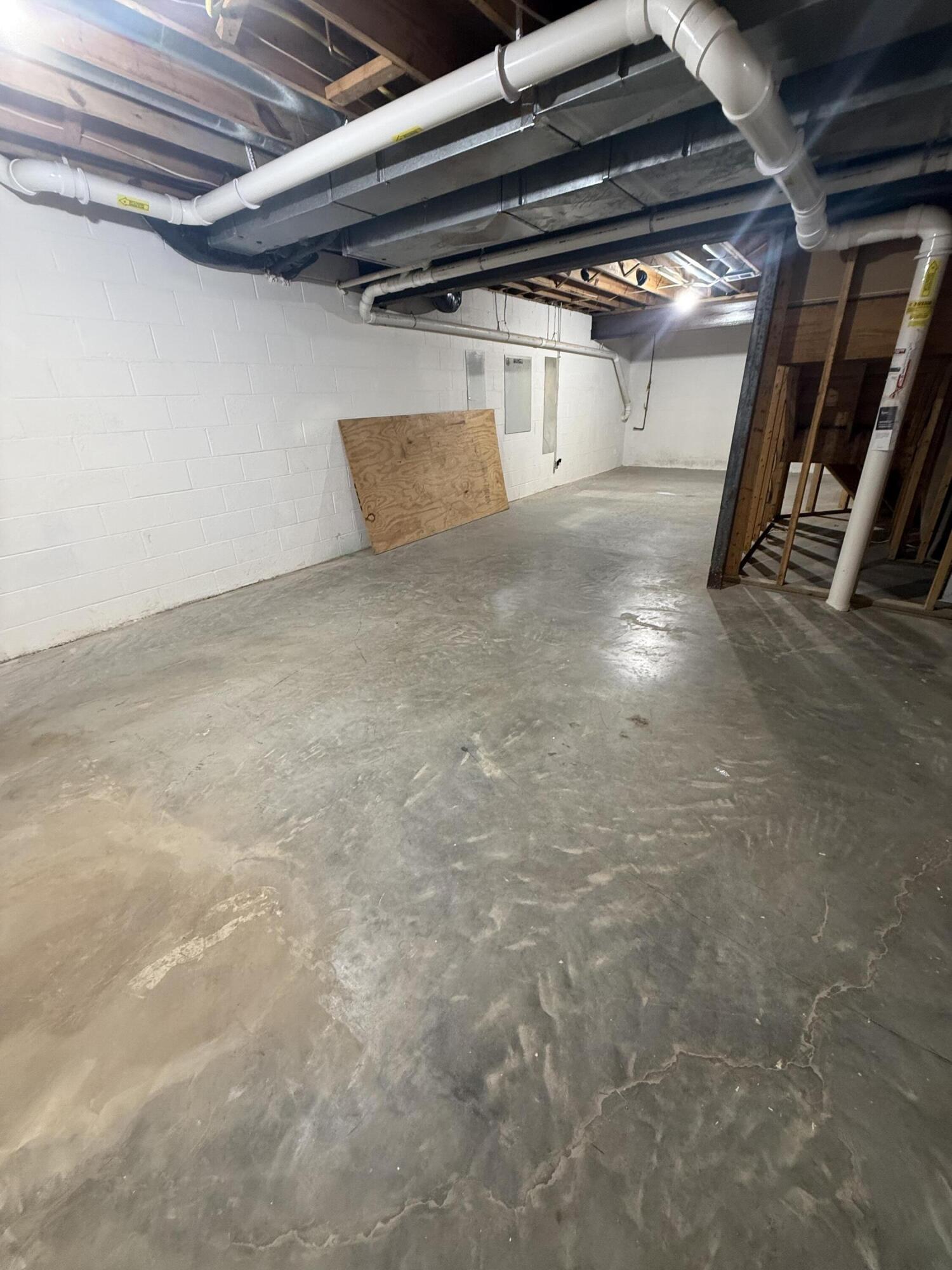 712 Maple Ridge Lane Property Photo 40