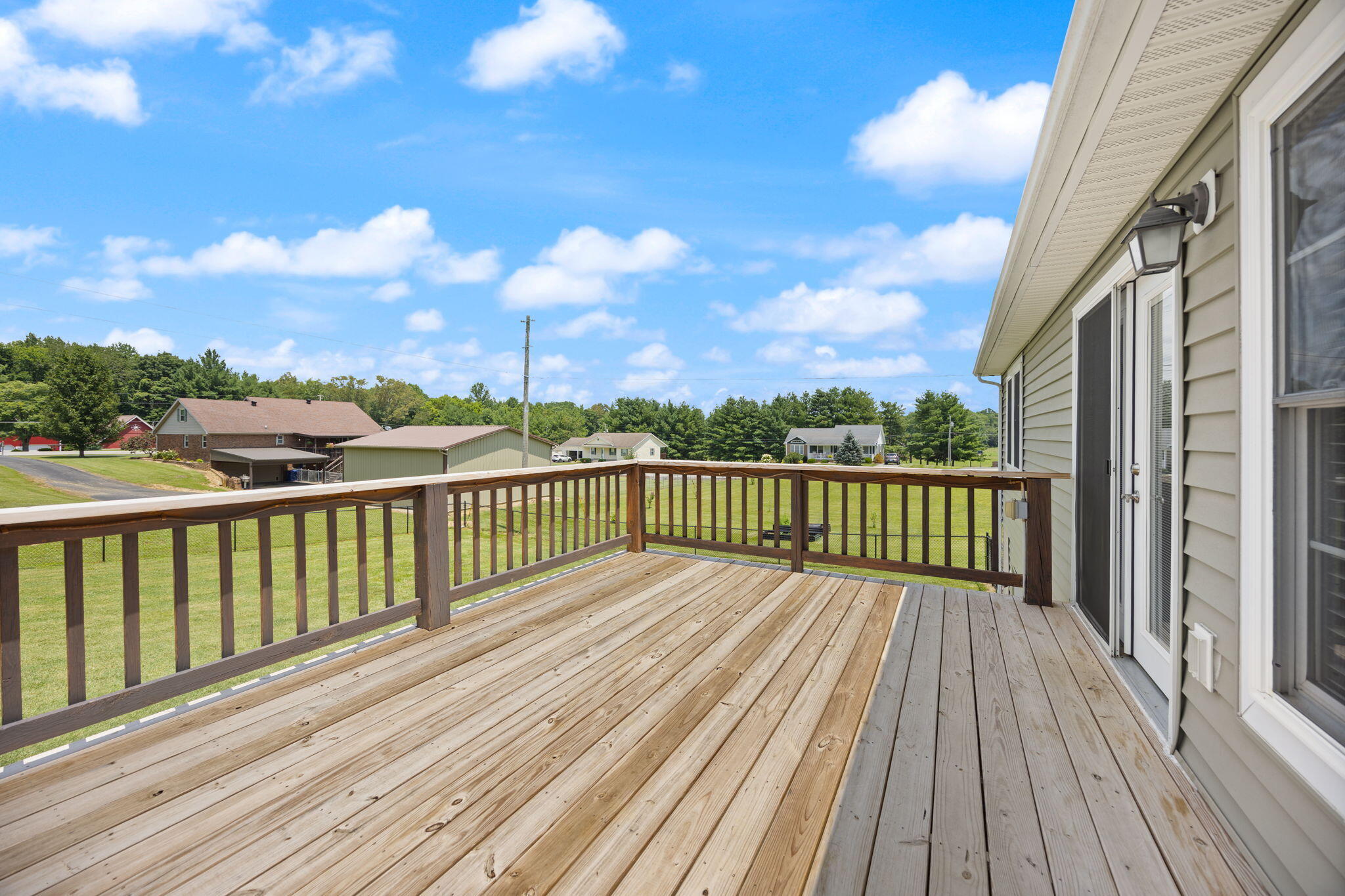 135 Cloverfield Drive Property Photo 15