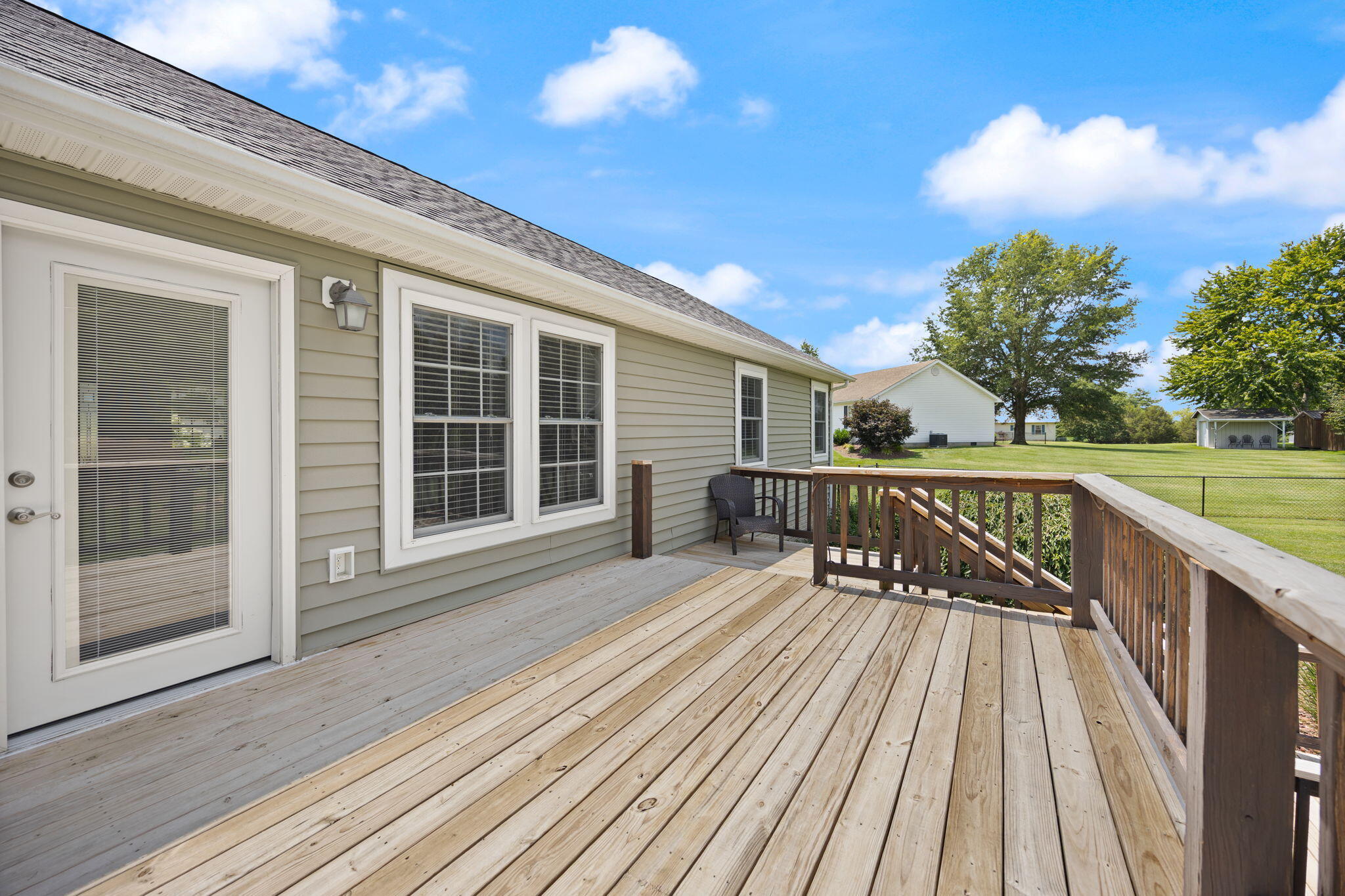 135 Cloverfield Drive Property Photo 17
