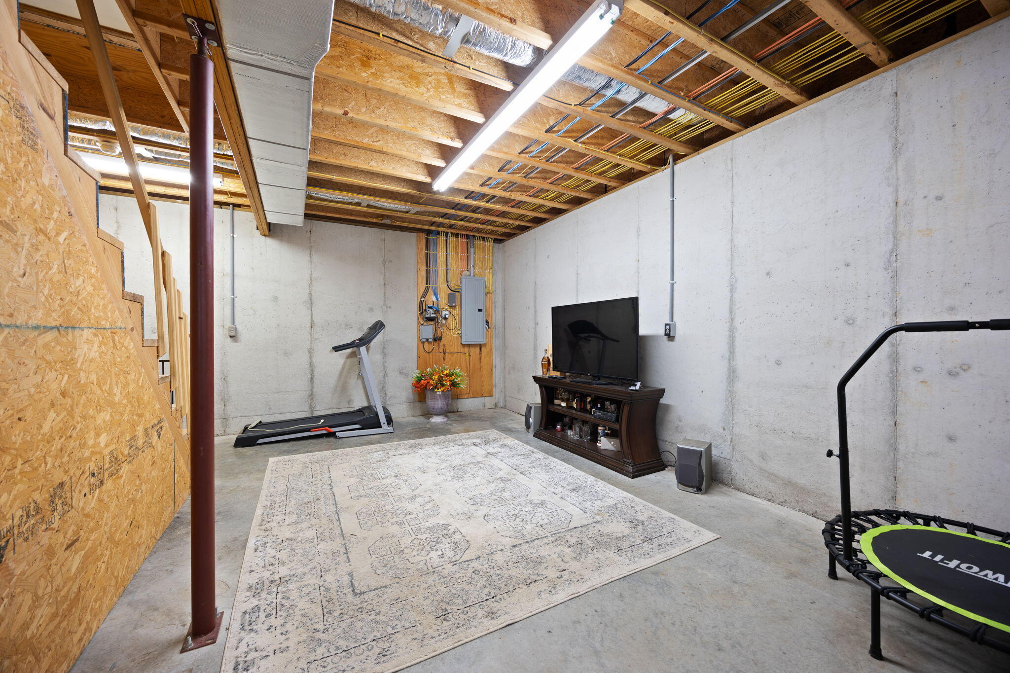 135 Cloverfield Drive Property Photo 45
