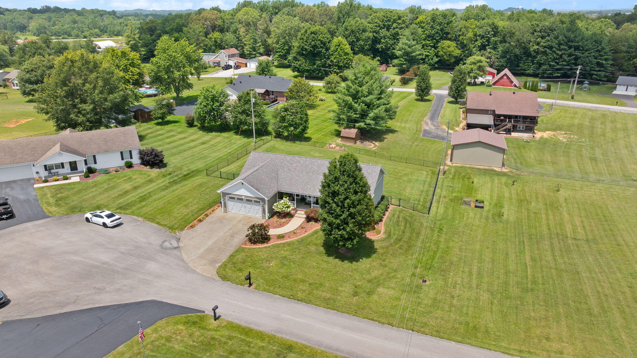 135 Cloverfield Drive Property Photo 59