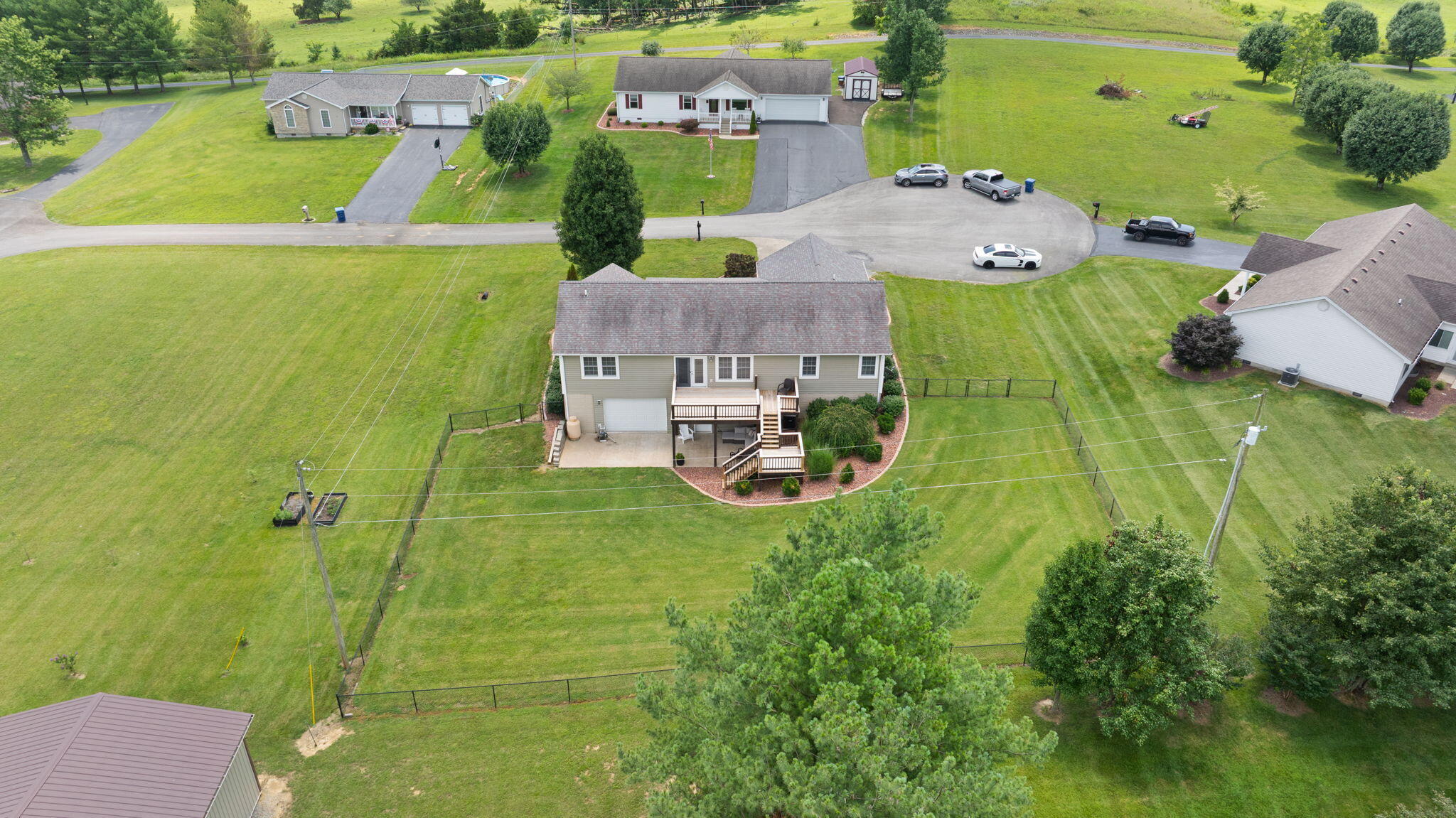 135 Cloverfield Drive Property Photo 71