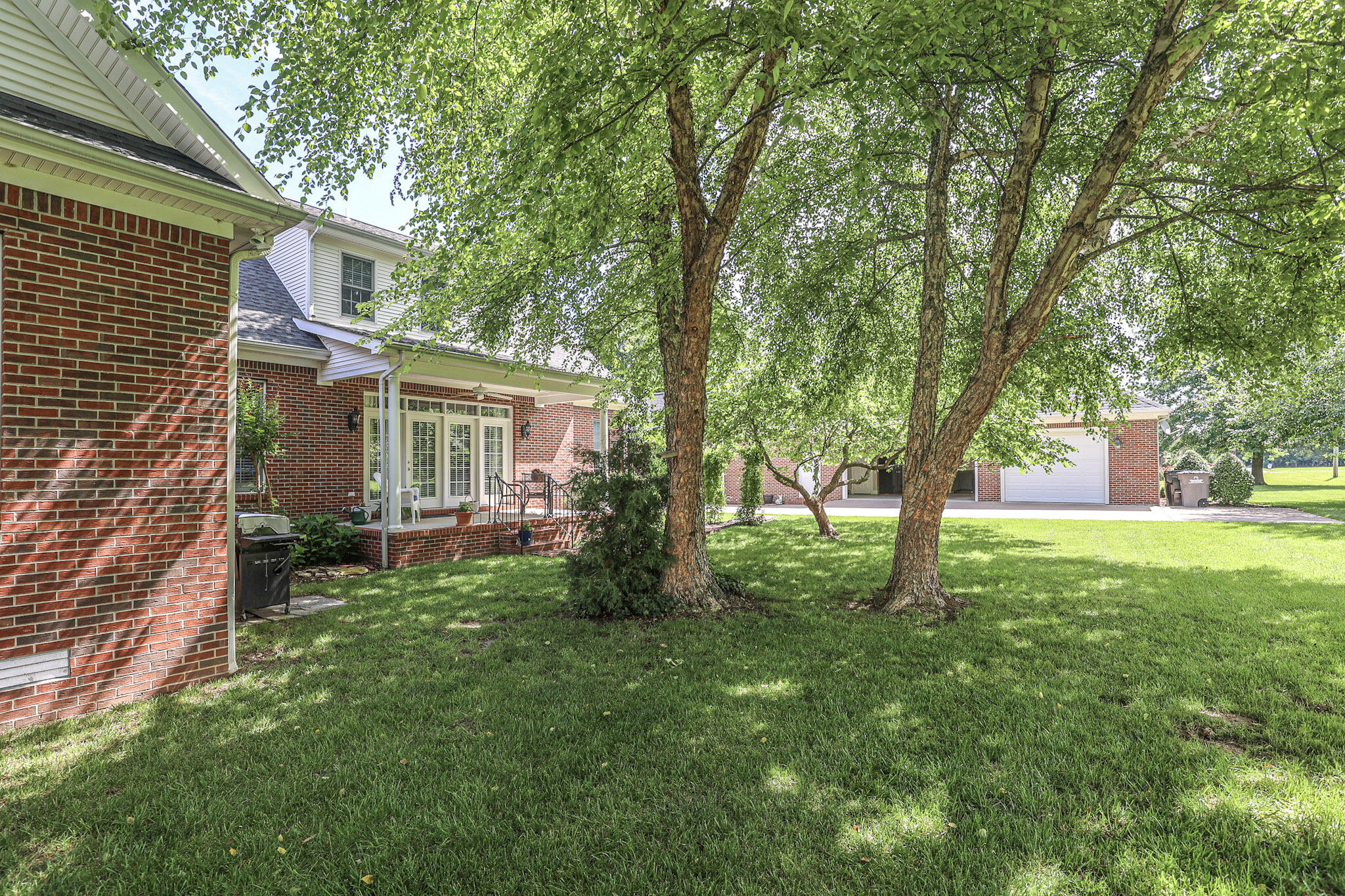 205 Willow Lake Drive Property Photo 7