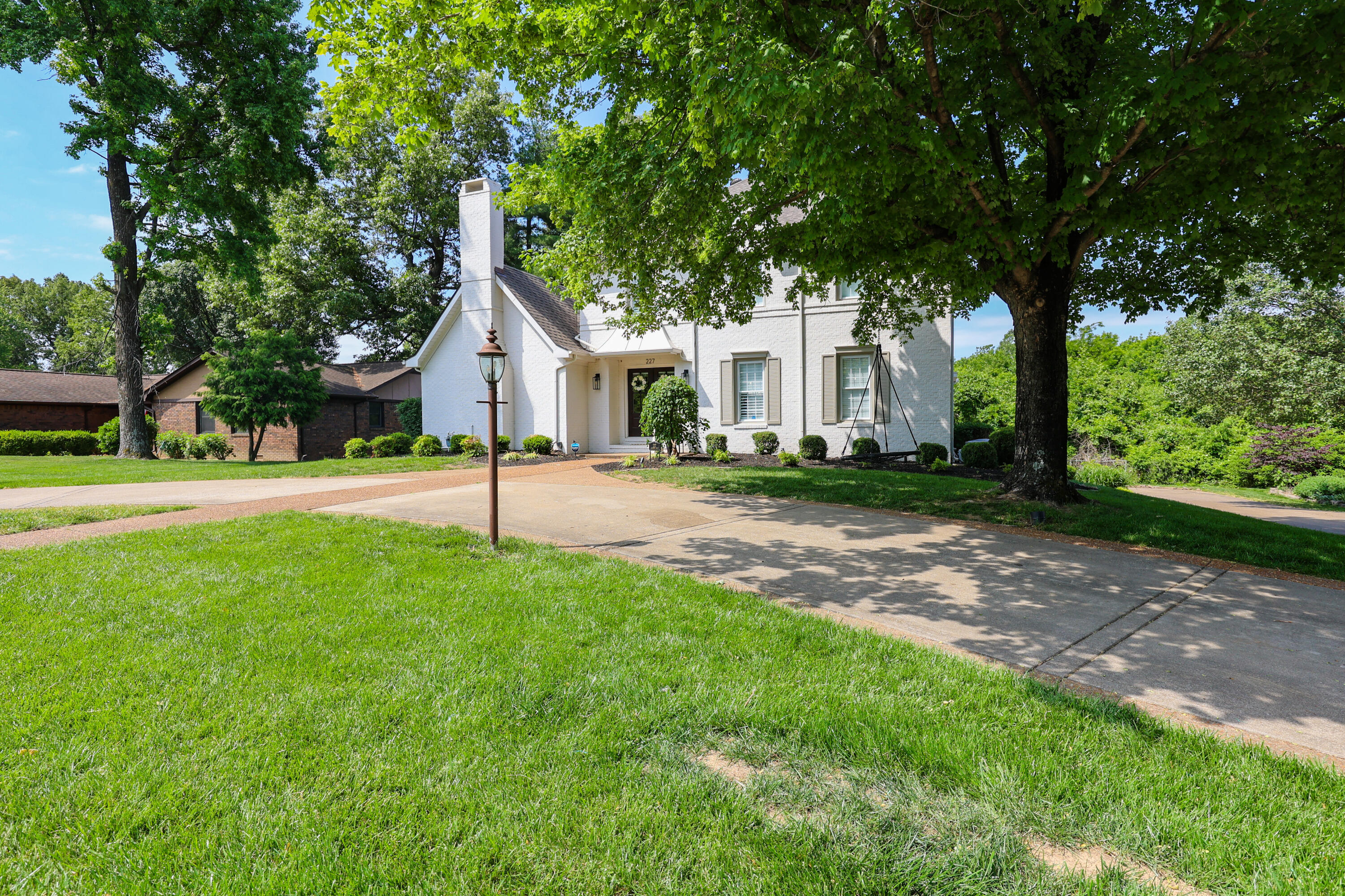 227 Audubon Drive Property Photo 3