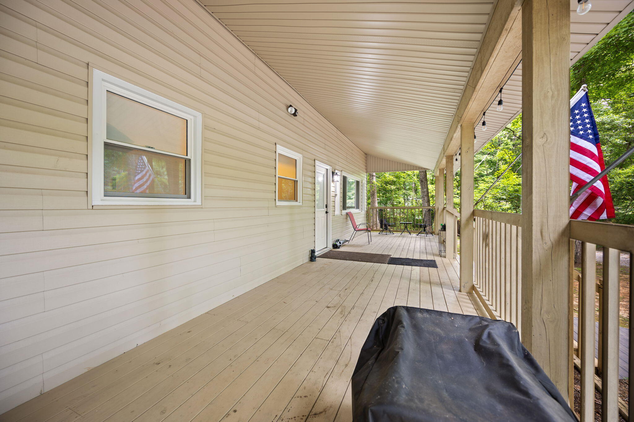 1060 Stone Gate Drive Property Photo 7
