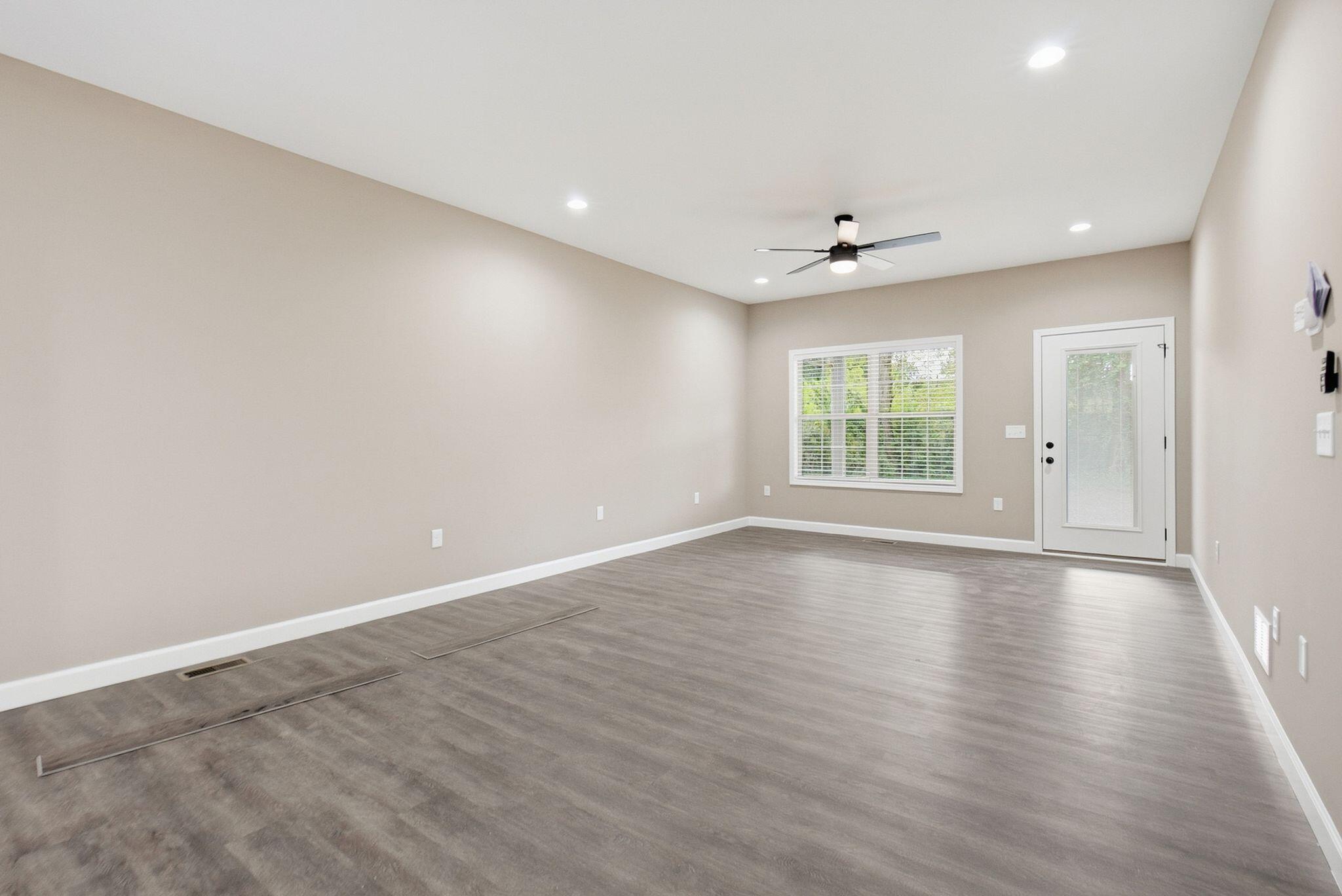 404 Bronx Place Property Photo 12