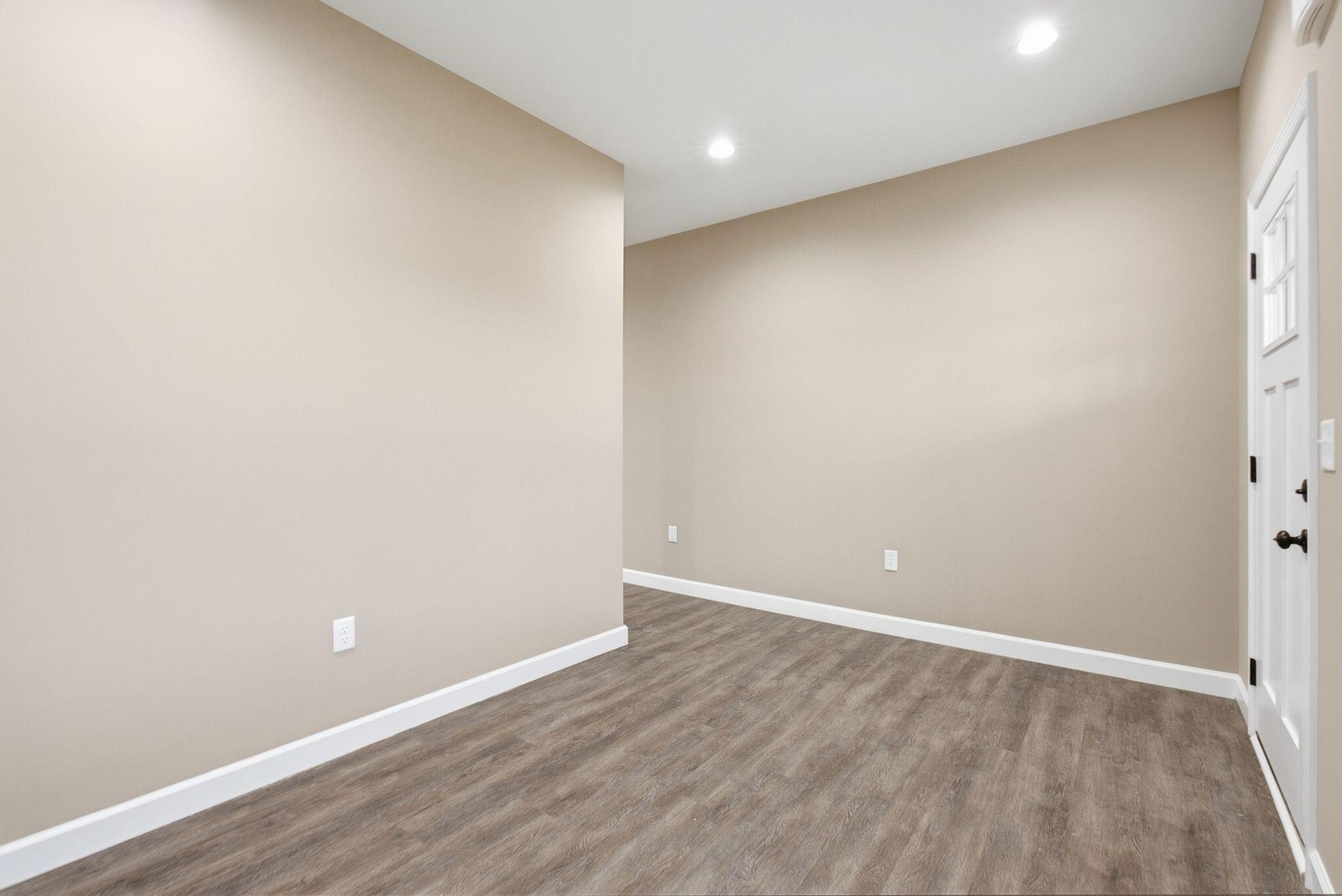 404 Bronx Place Property Photo 14