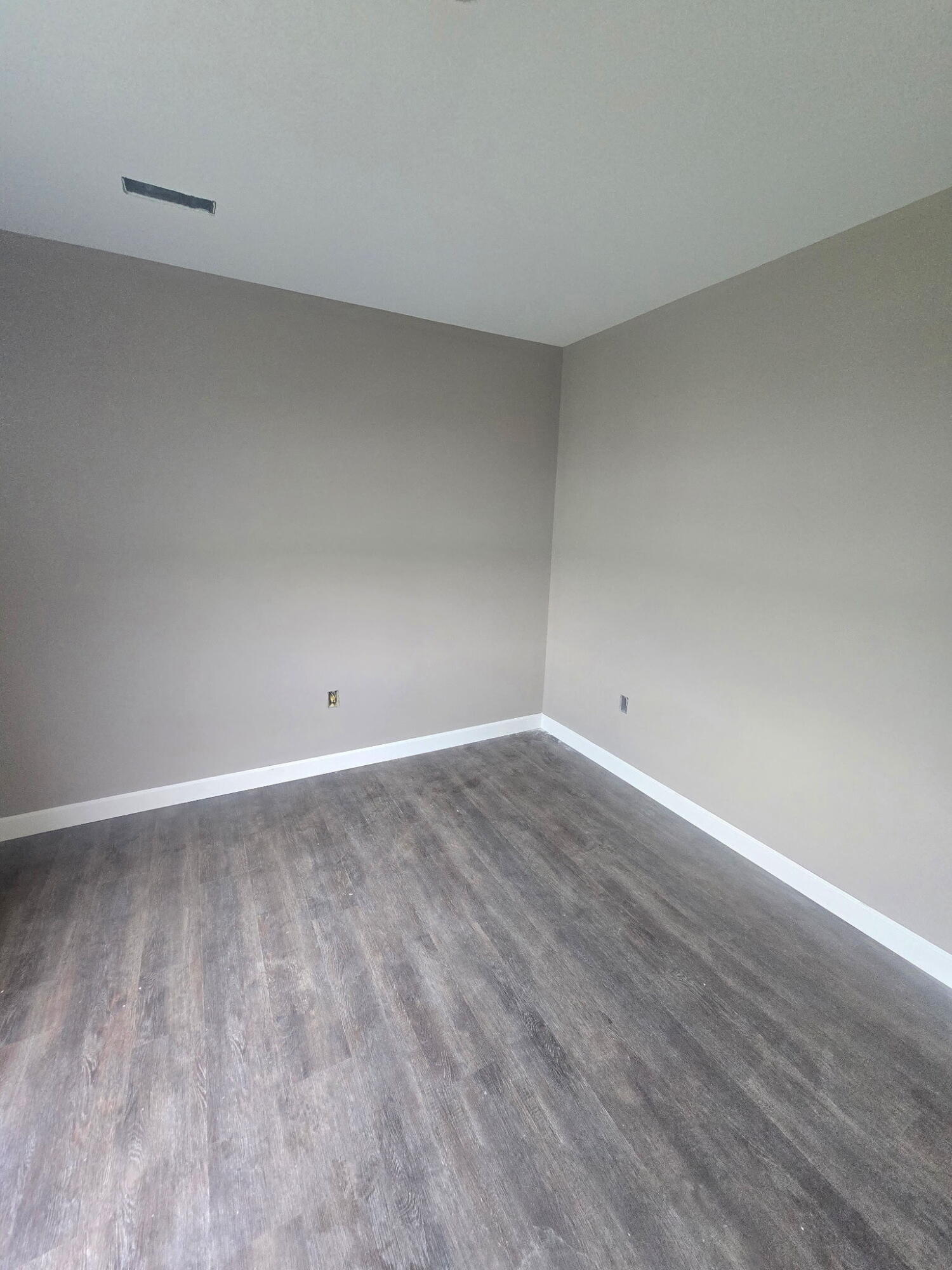 404 Bronx Place Property Photo 16