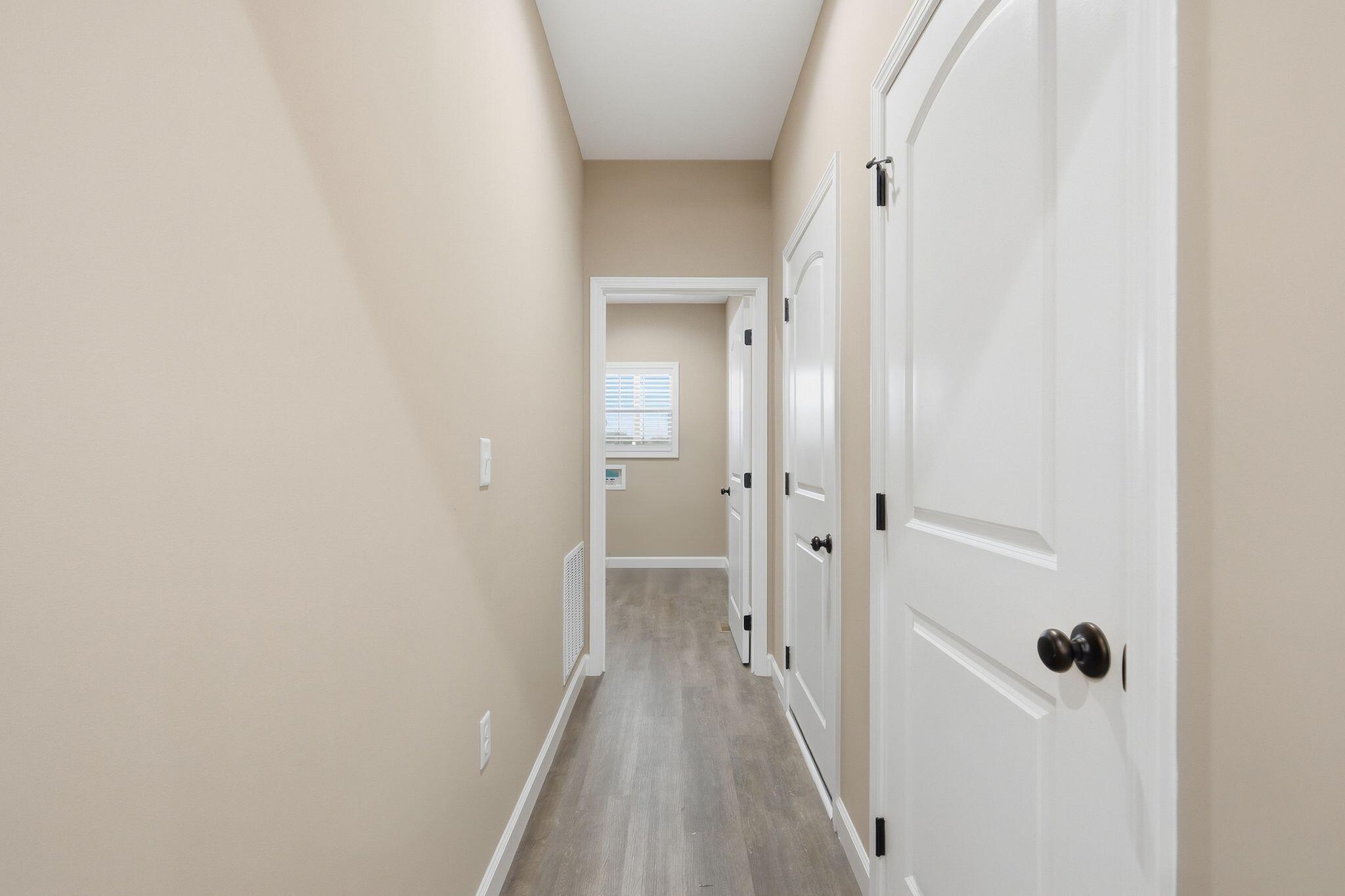 404 Bronx Place Property Photo 28