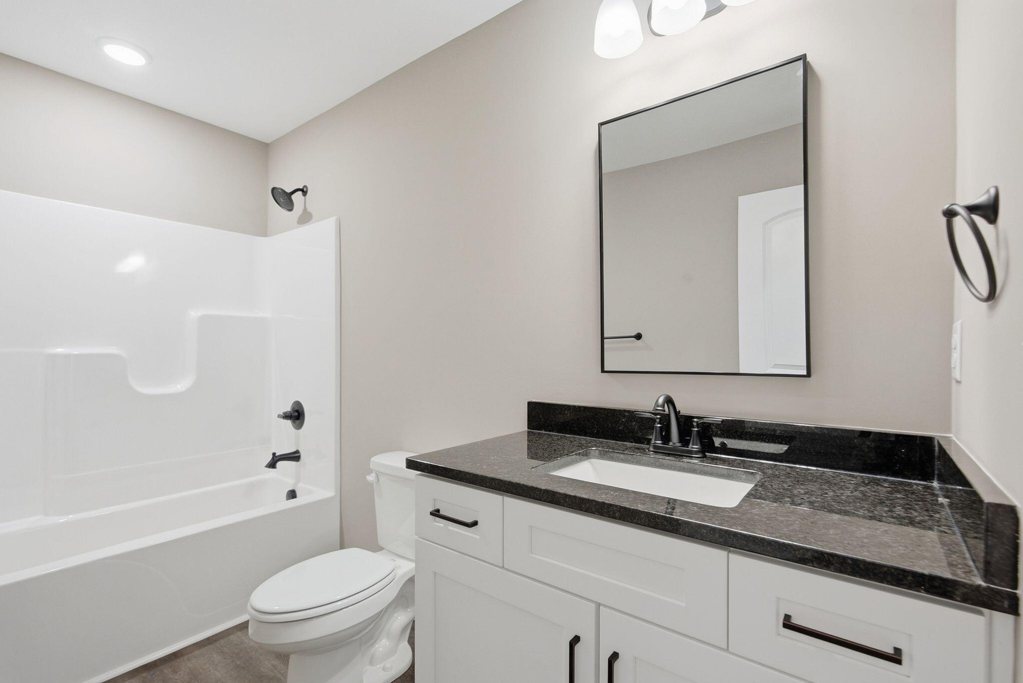 404 Bronx Place Property Photo 35