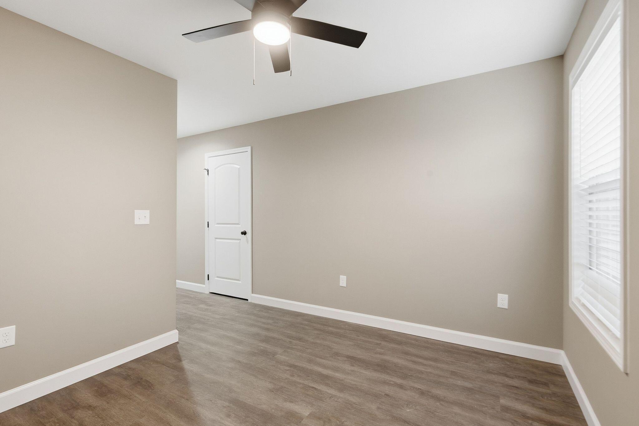 404 Bronx Place Property Photo 41
