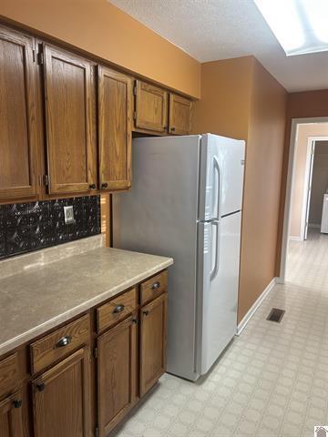 903 Sivley Road Property Photo 4