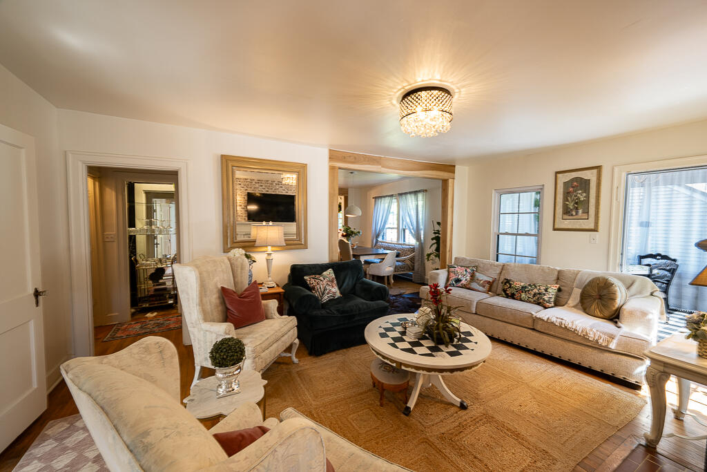 710 Woodland Avenue Property Photo 2