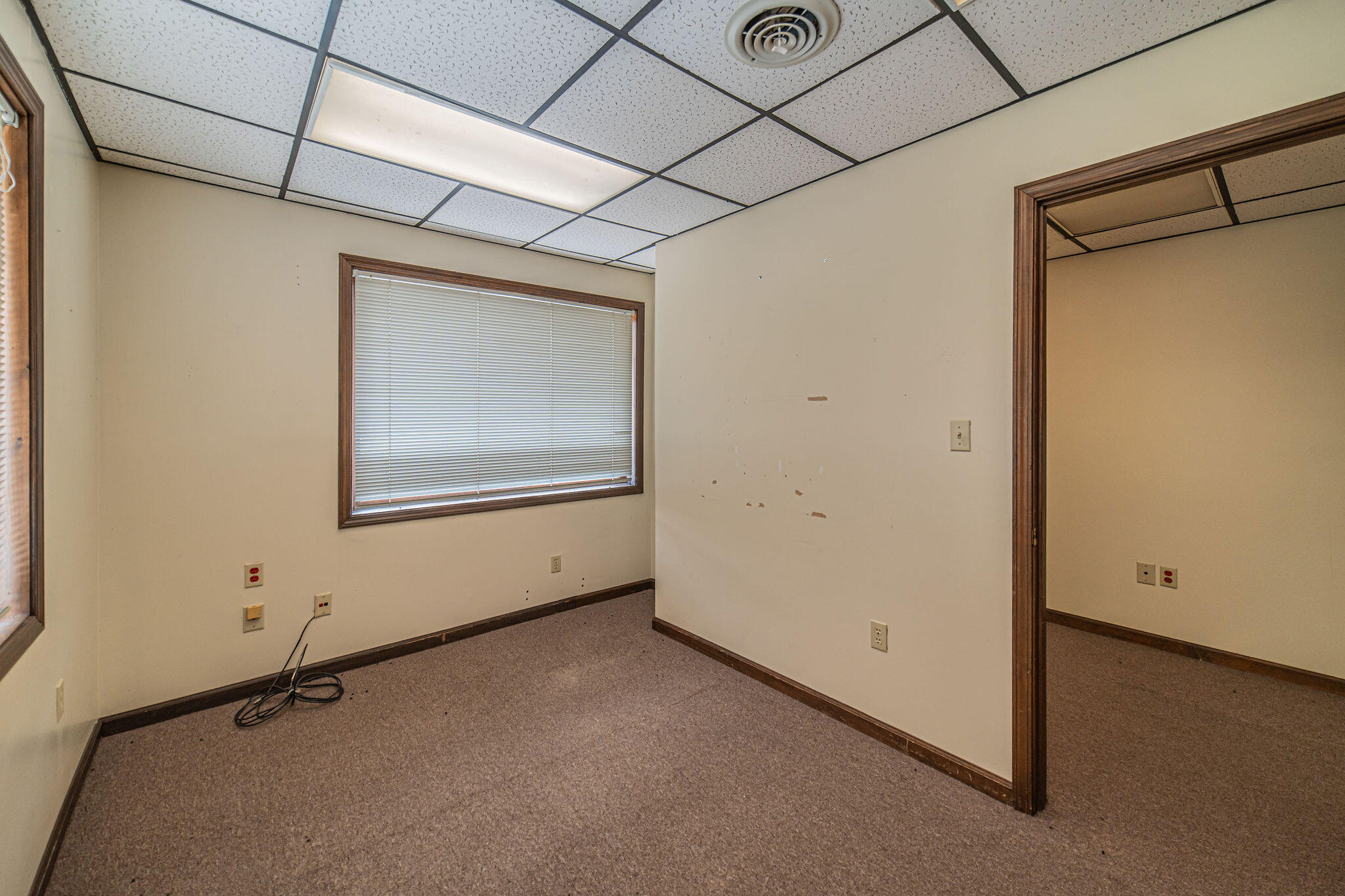 208 E 11th Street Property Photo 45