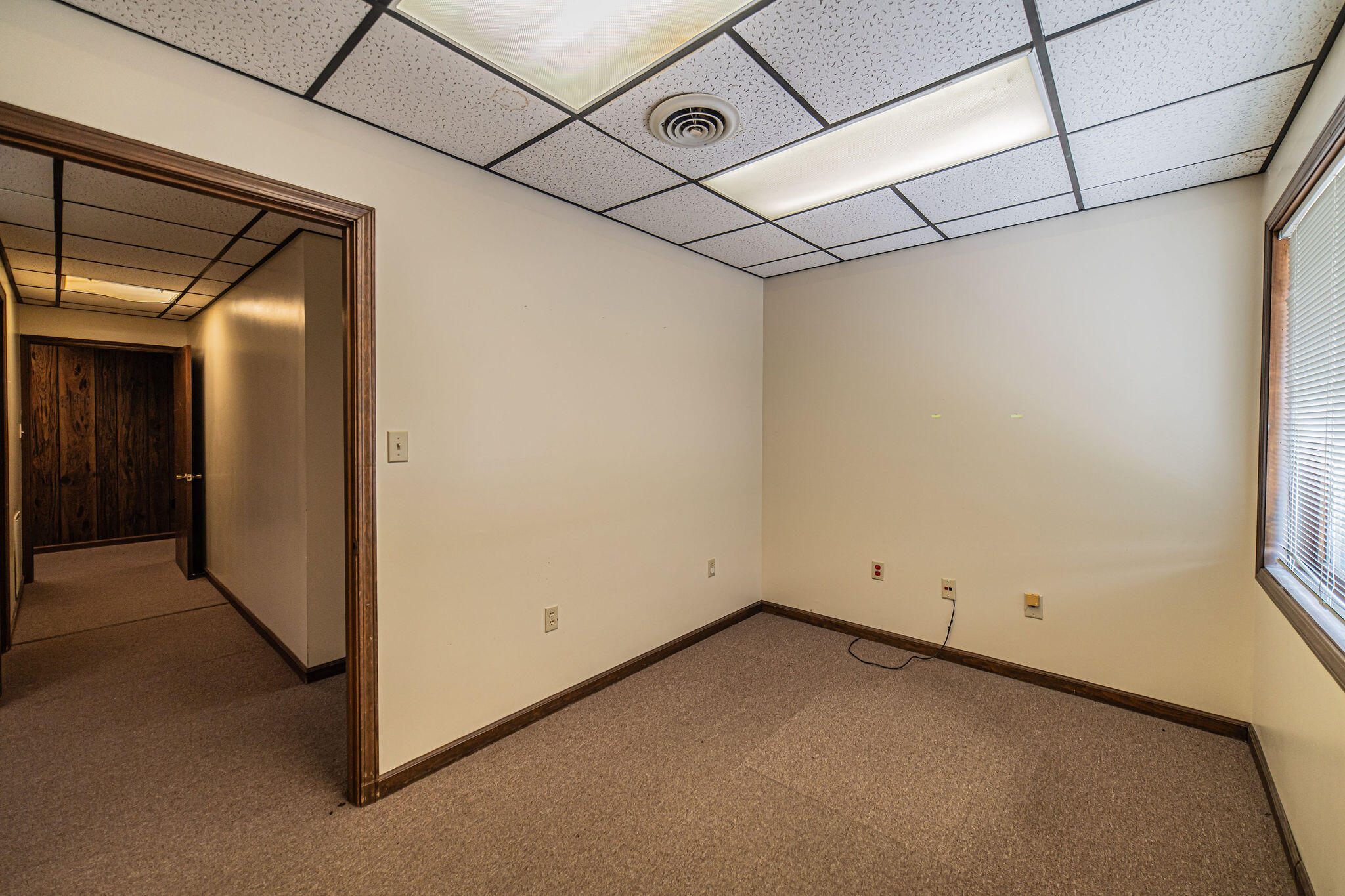 208 E 11th Street Property Photo 47