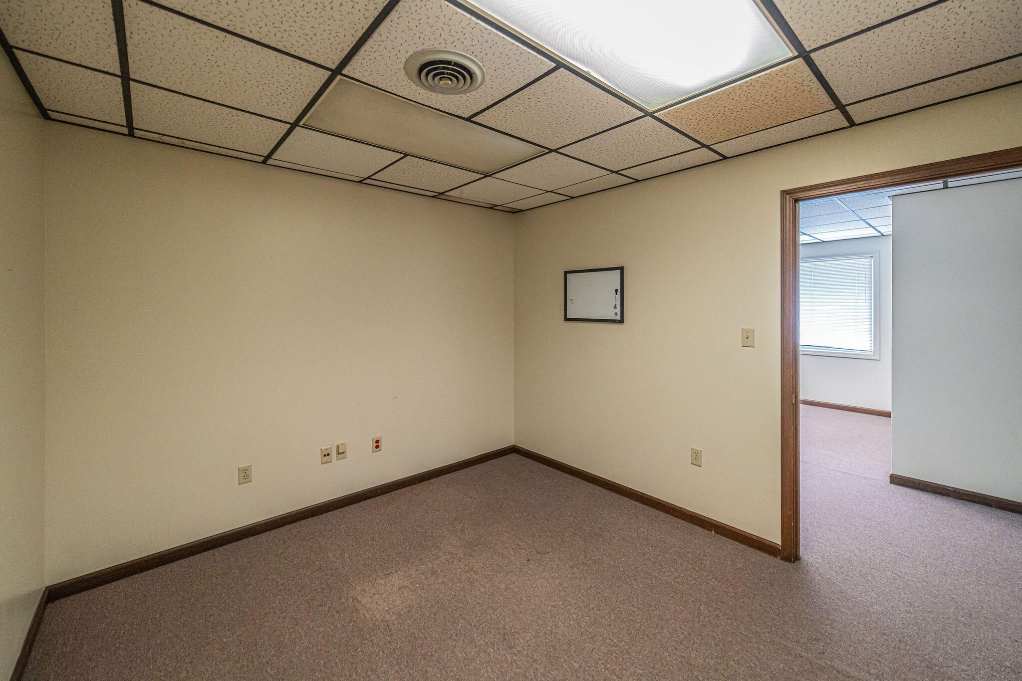 208 E 11th Street Property Photo 53