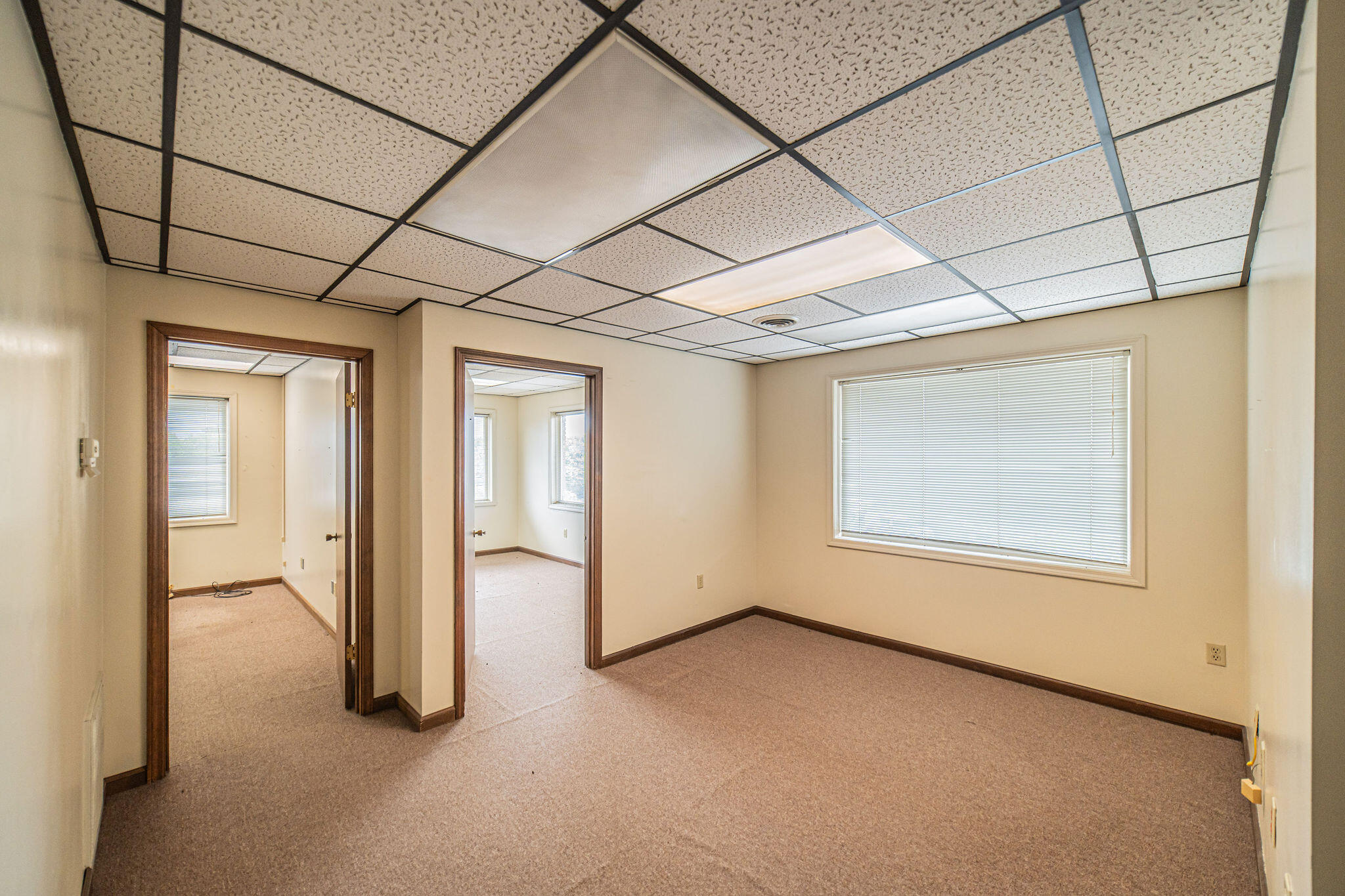 208 E 11th Street Property Photo 54