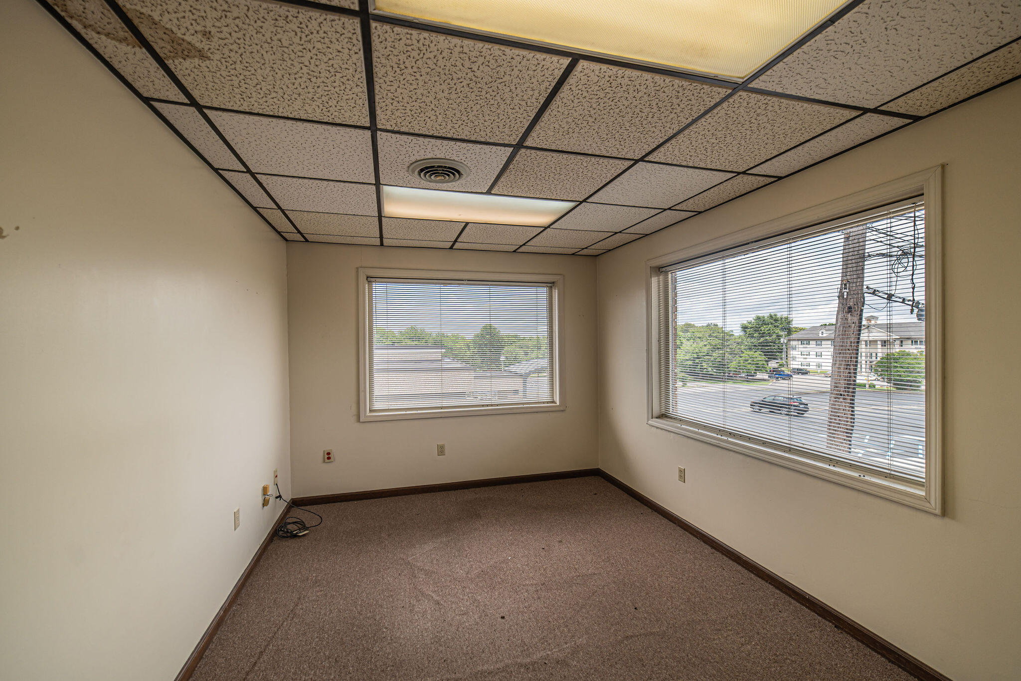 208 E 11th Street Property Photo 55