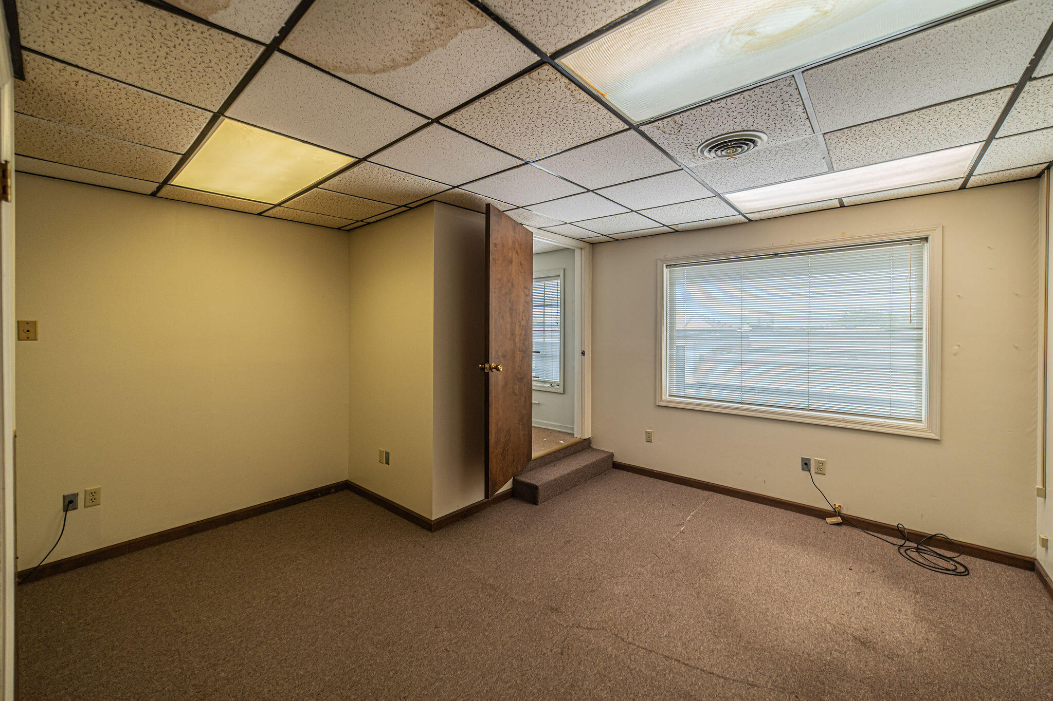 208 E 11th Street Property Photo 57