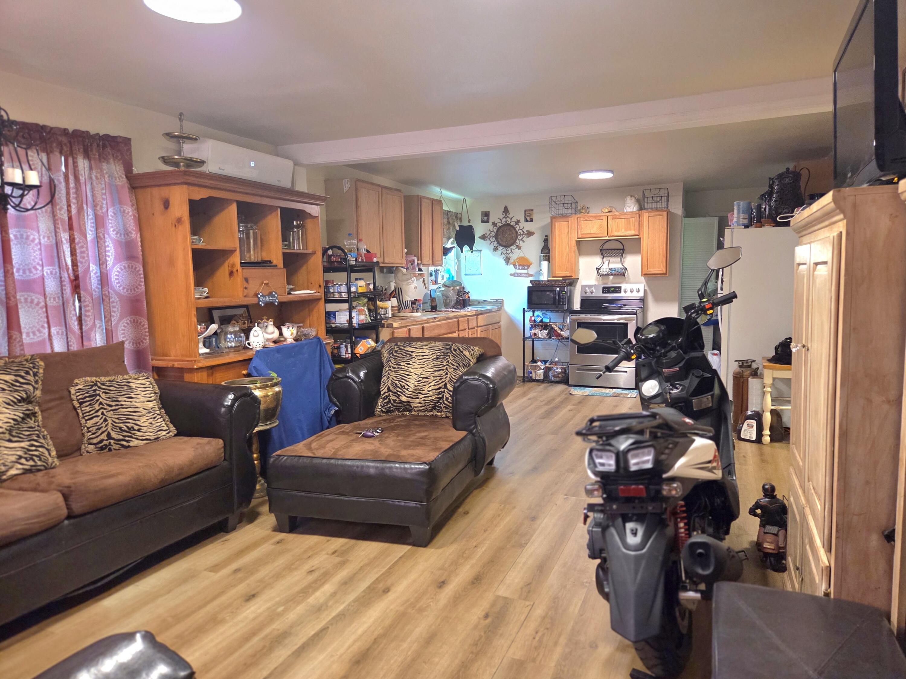 153 N Mcpherson Avenue Property Photo 14