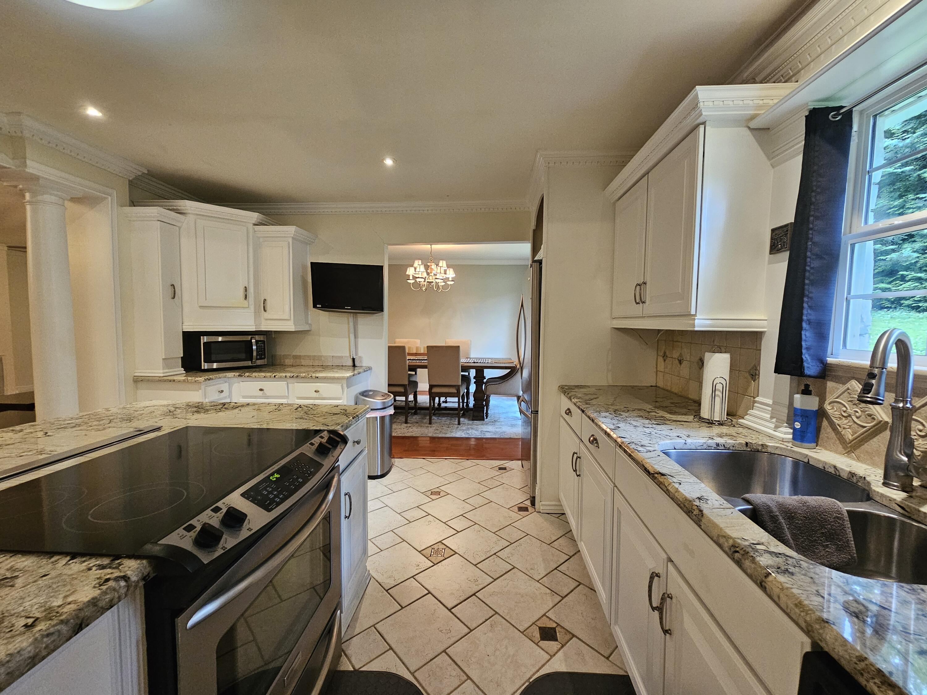 101 Cory Lane Property Photo 10