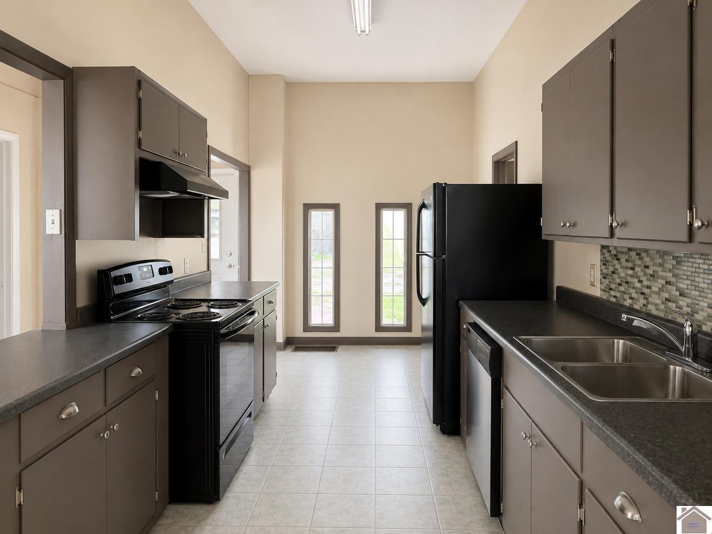 42 Meadowlark Lane Property Photo 4