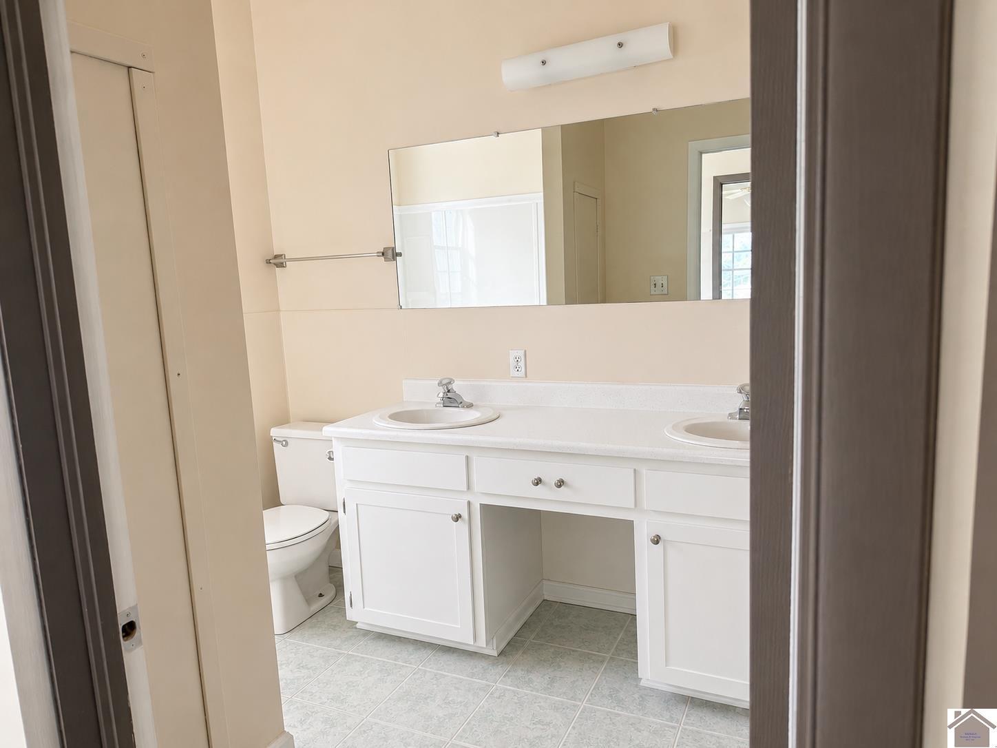 42 Meadowlark Lane Property Photo 6
