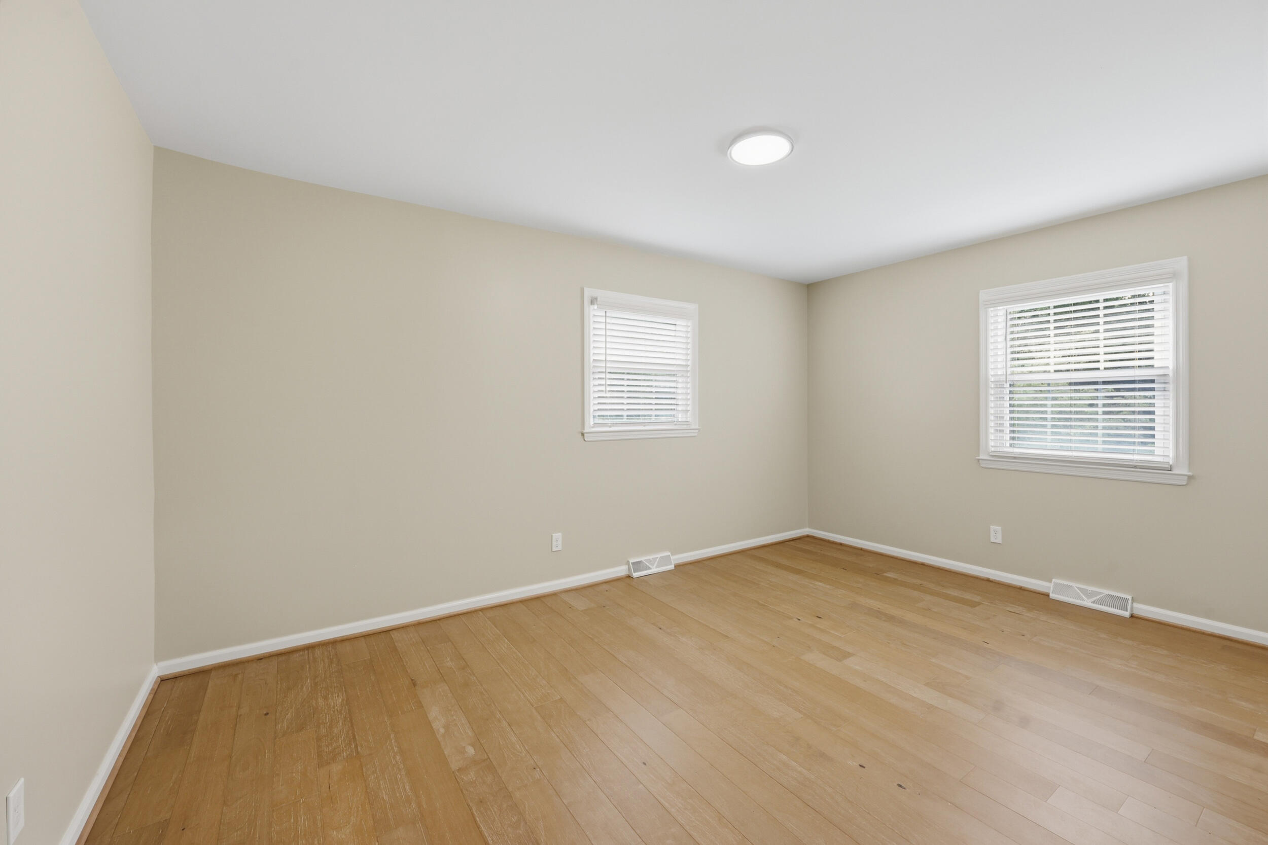 1147 Athenia Drive Property Photo 19
