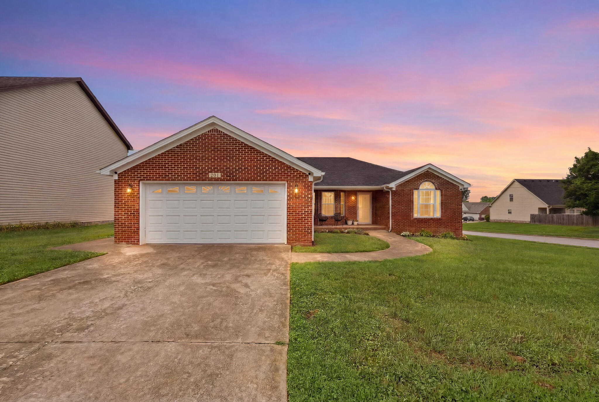 201 Janice Drive Property Photo 1