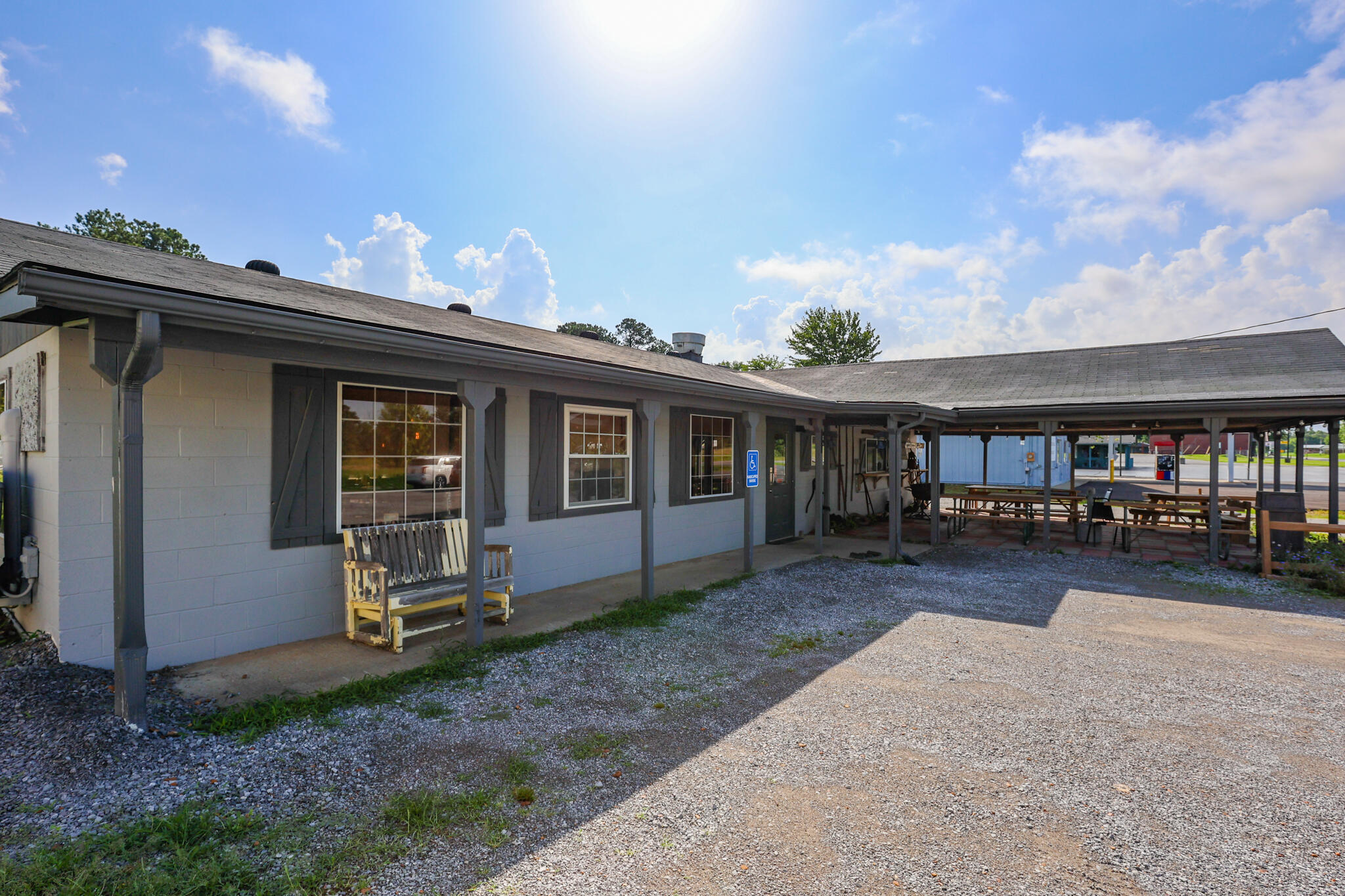 15649 E Us Highway 68 Property Photo 8