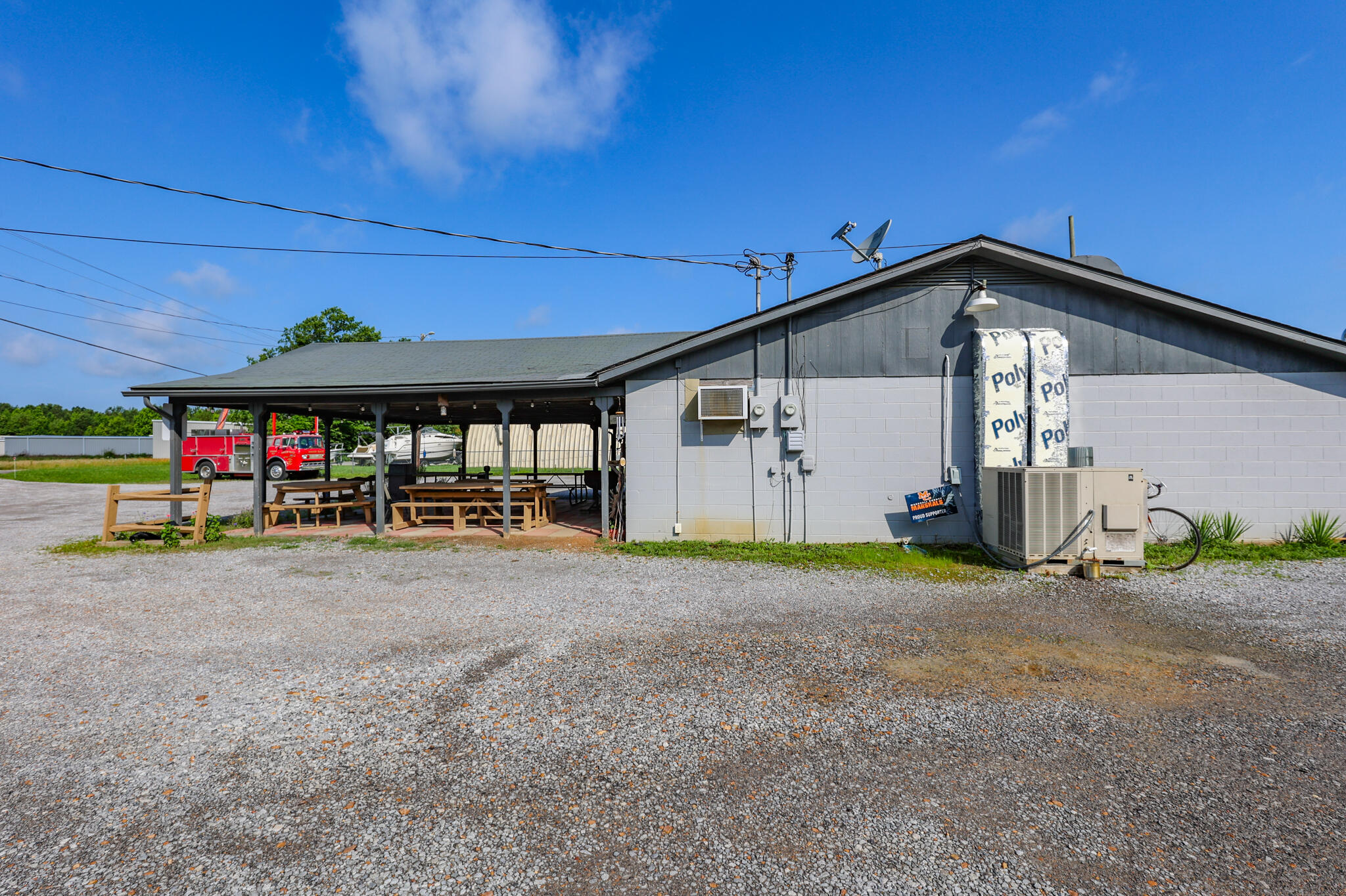 15649 E Us Highway 68 Property Photo 11