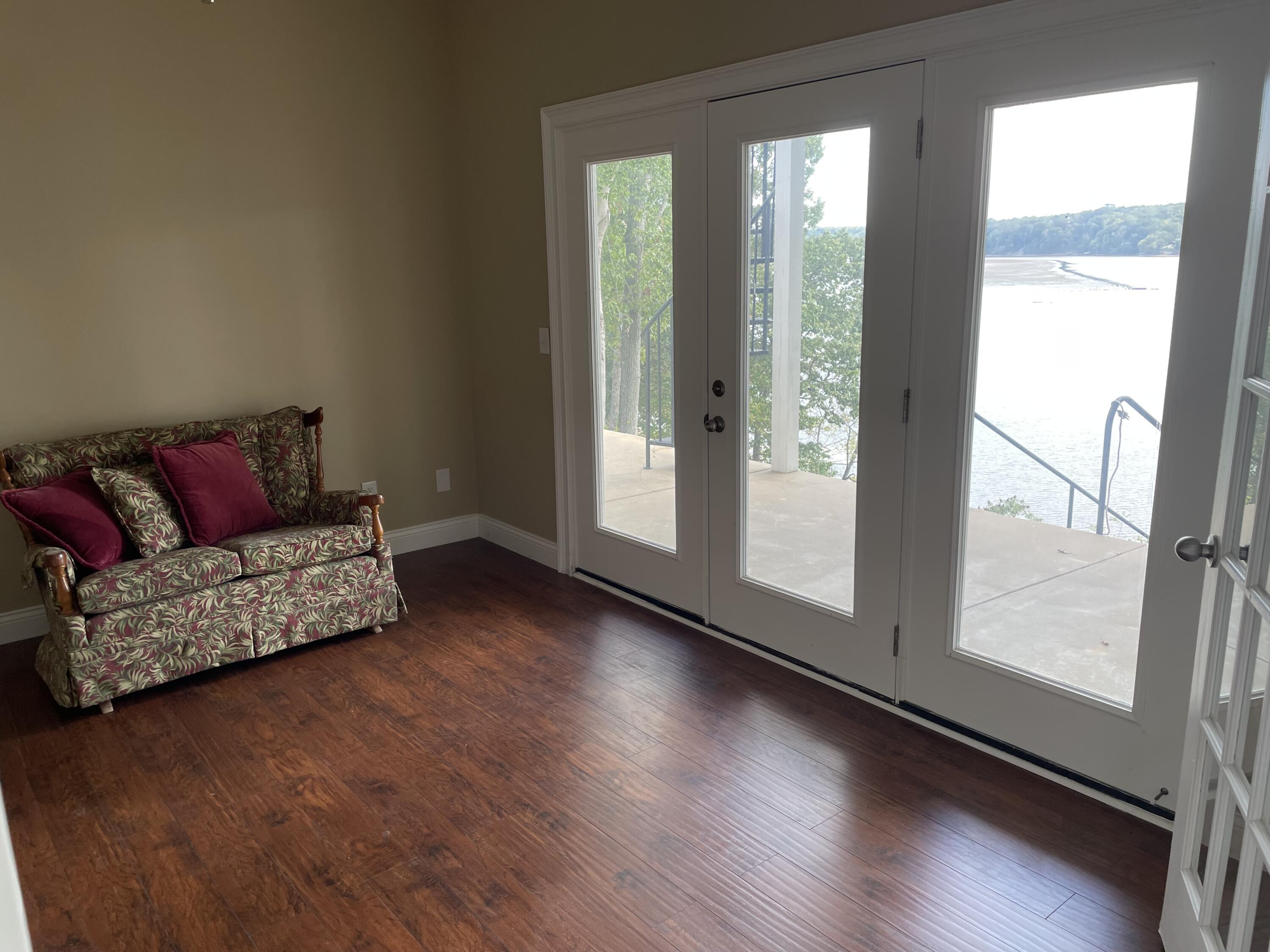 582 Riverview Trail Property Photo 12