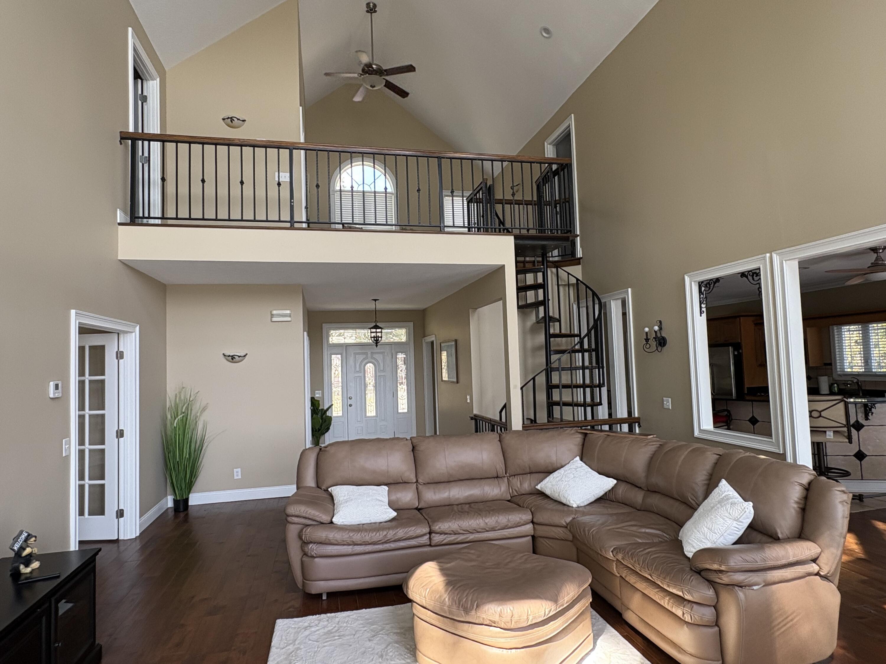 582 Riverview Trail Property Photo 38