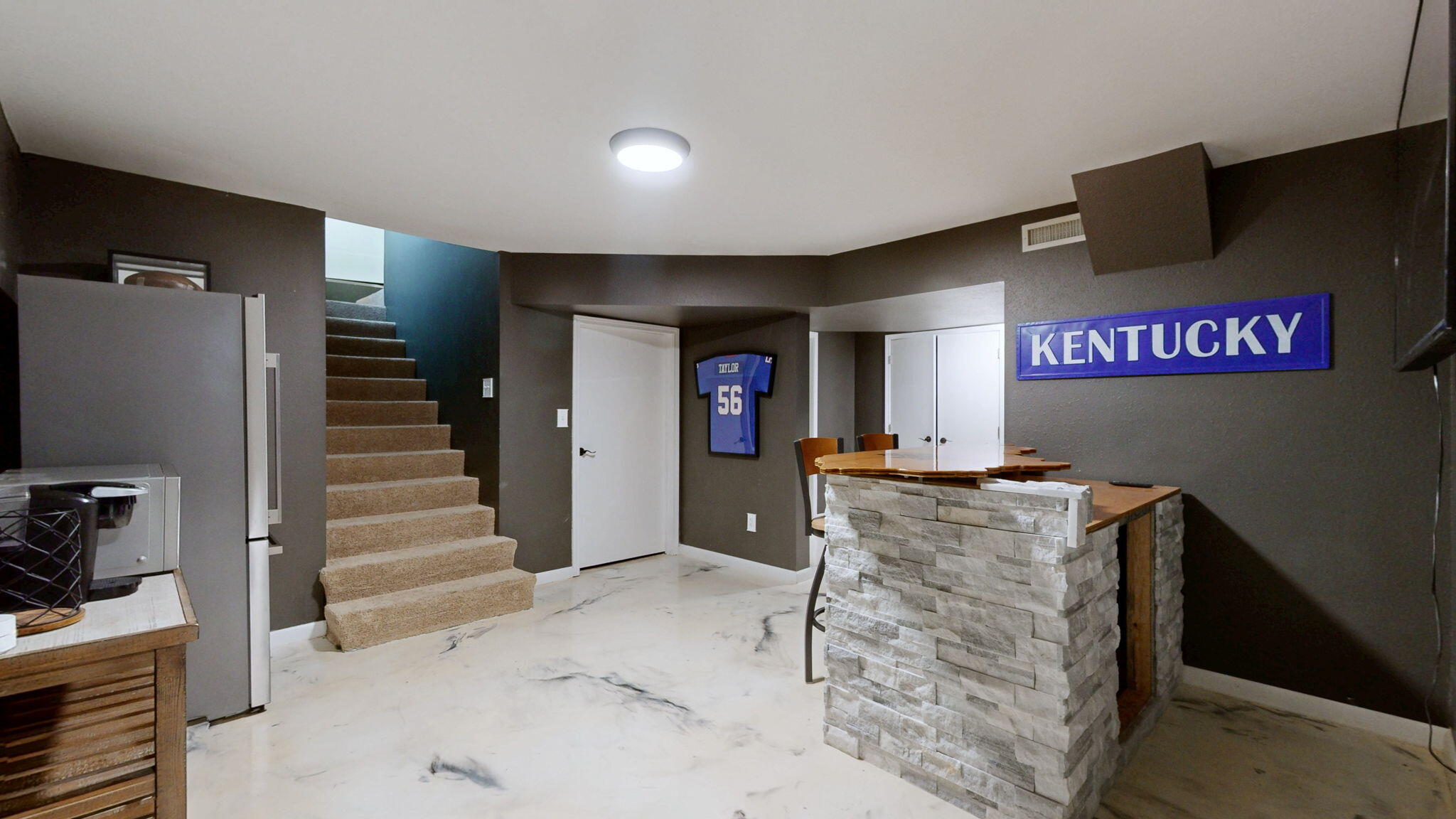 665 State Route 2422 Property Photo 46
