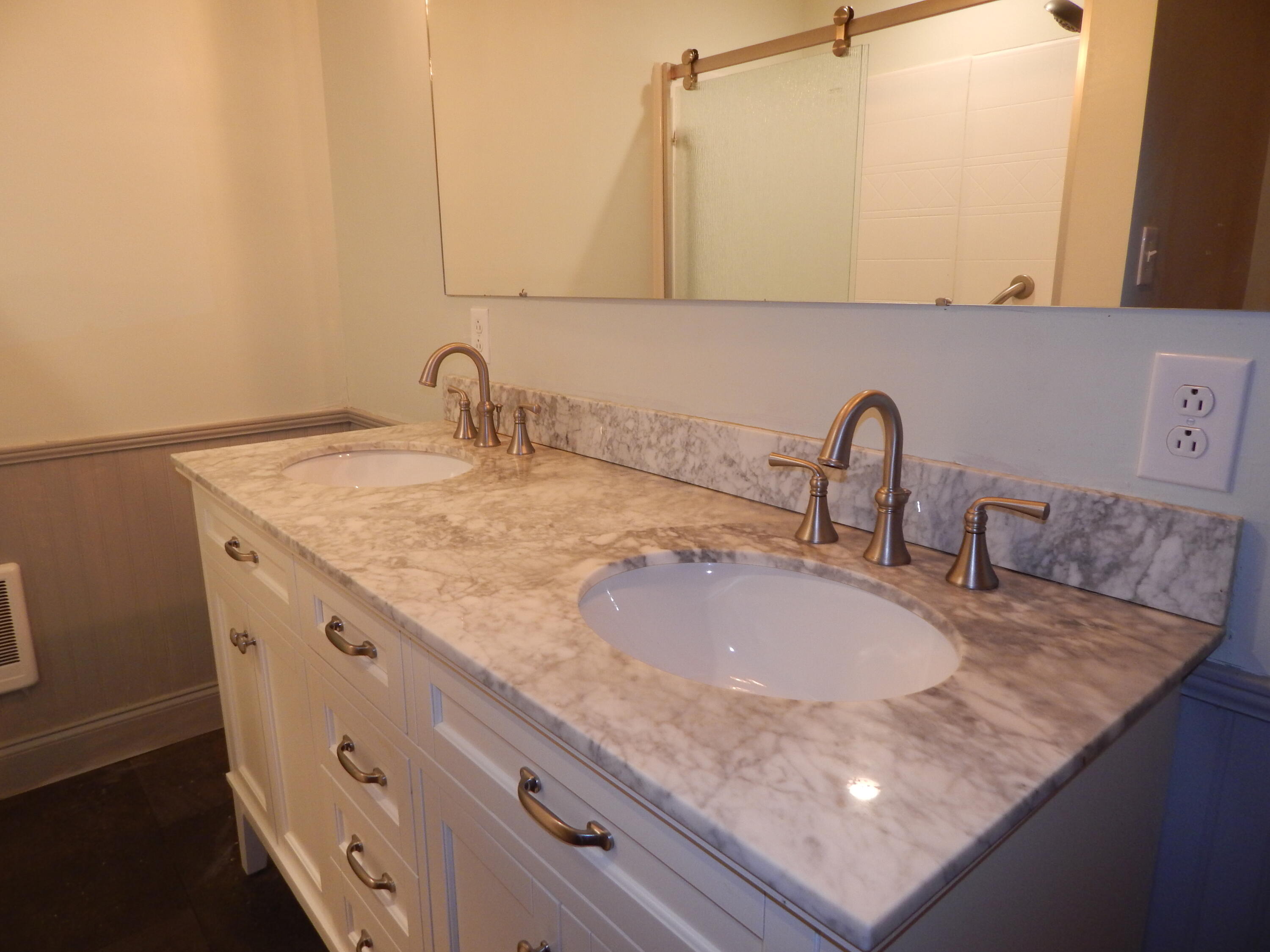 2216 Dyke Road Property Photo 3