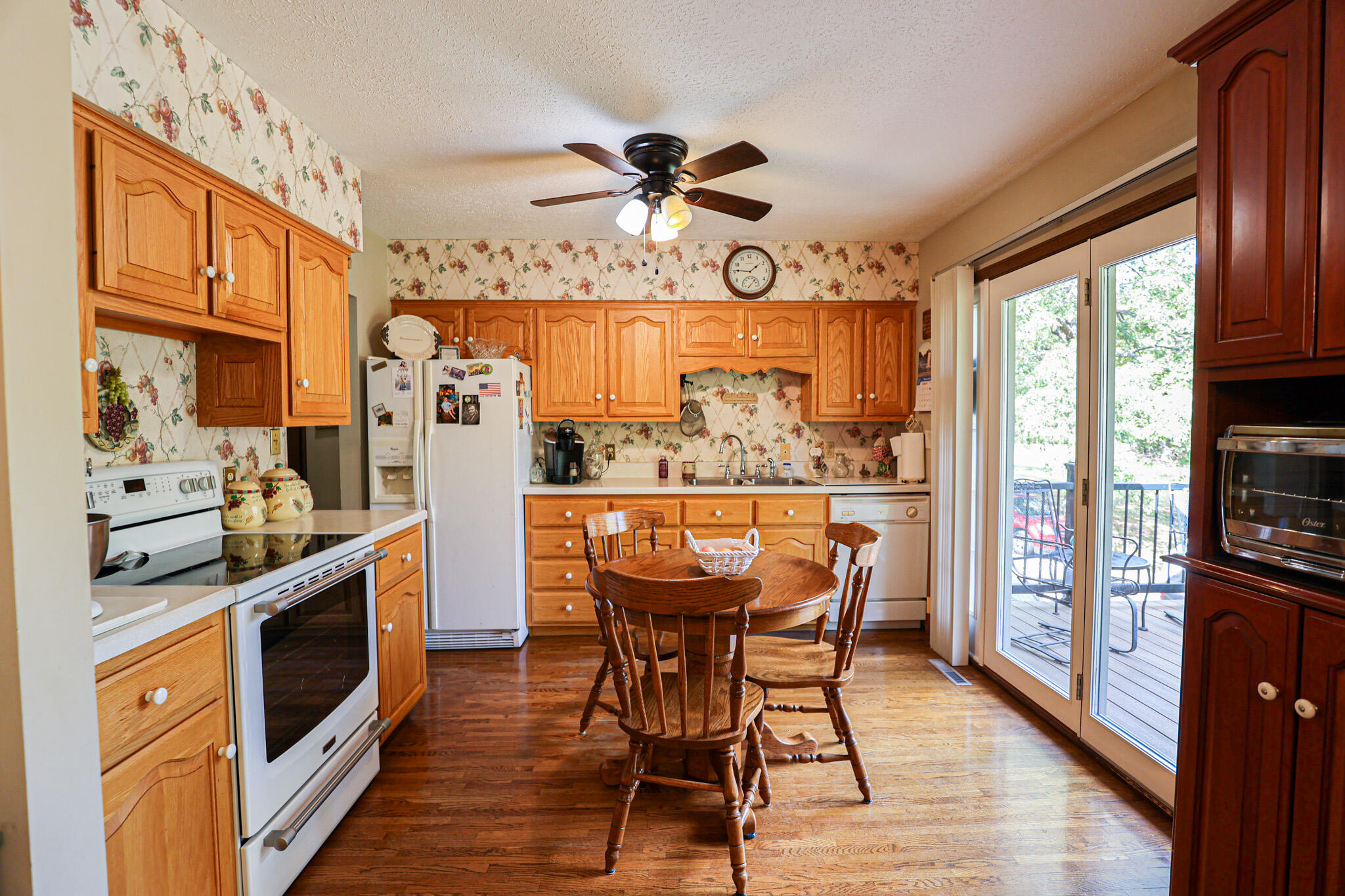 98 Gordon Road Property Photo 23