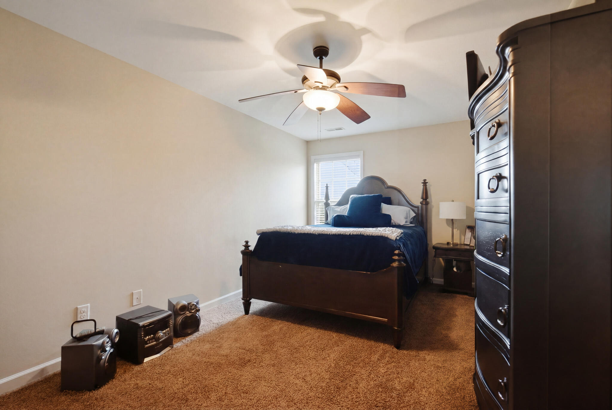 2316 Walcot Way Property Photo 17
