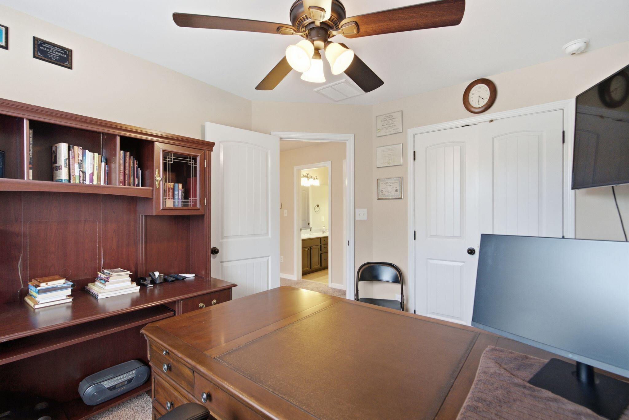 2316 Walcot Way Property Photo 29