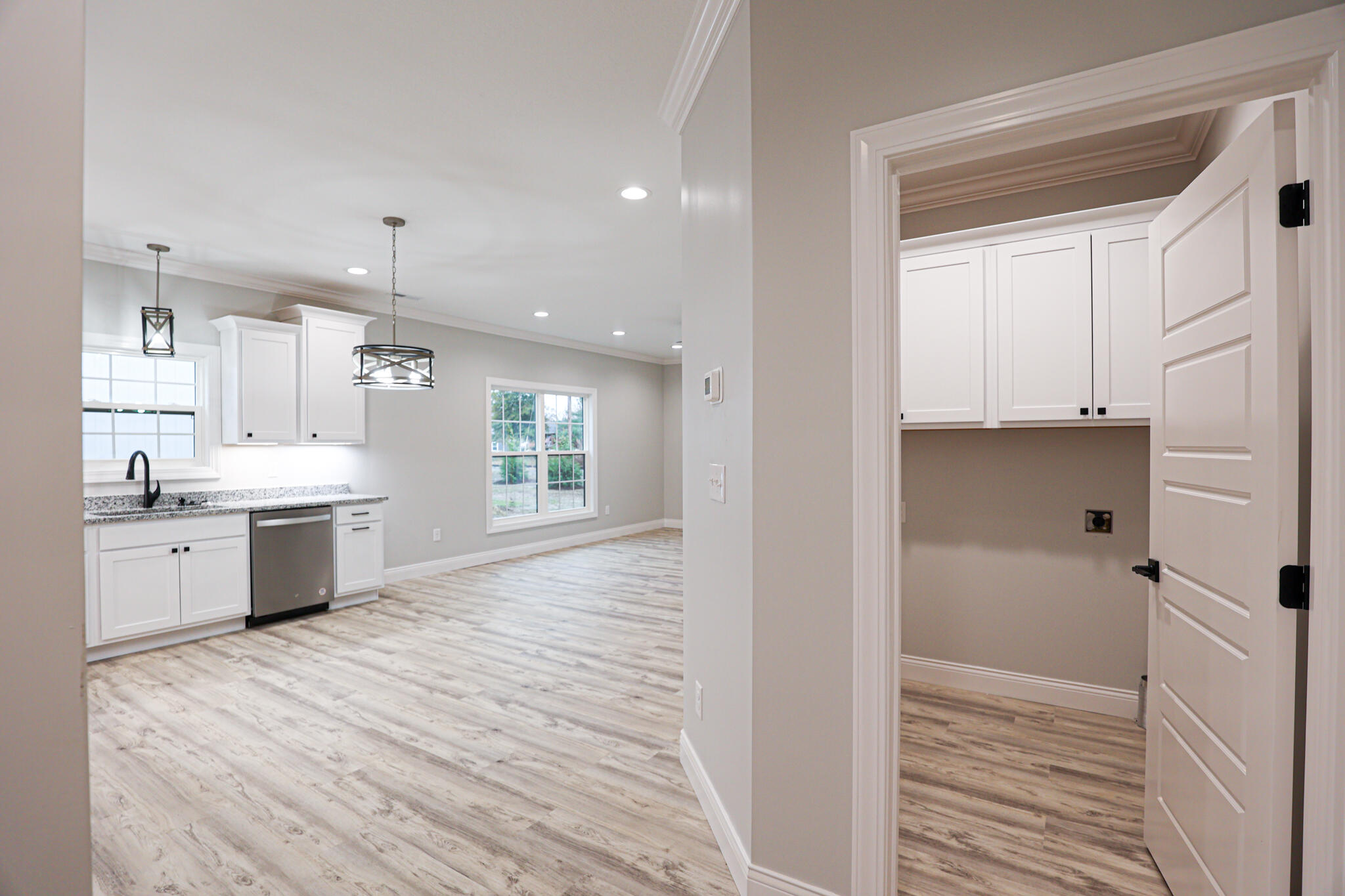 809 Violet Court Property Photo 15