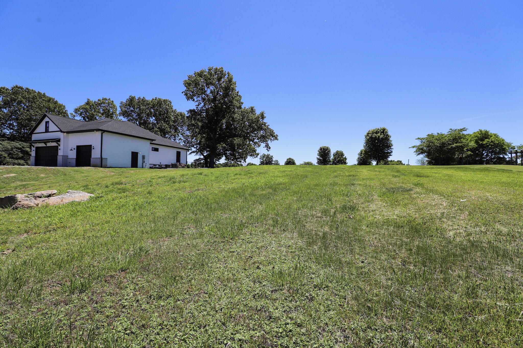 603 Lakeview Drive Property Photo 6