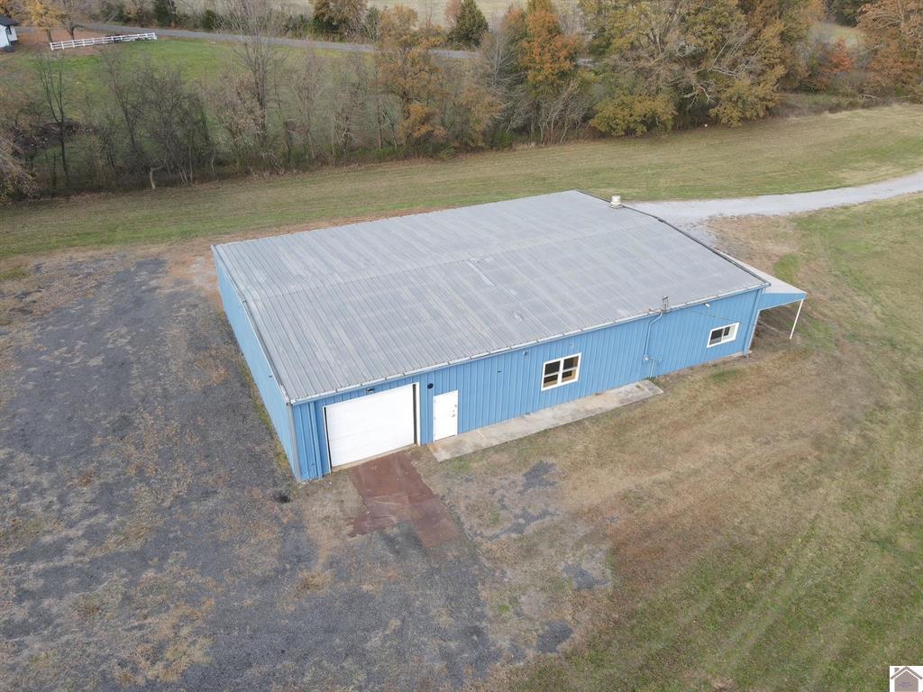 2525 Jimtown Road Property Photo 14