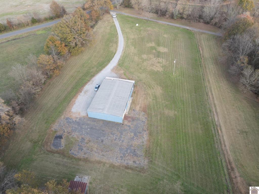2525 Jimtown Road Property Photo 17