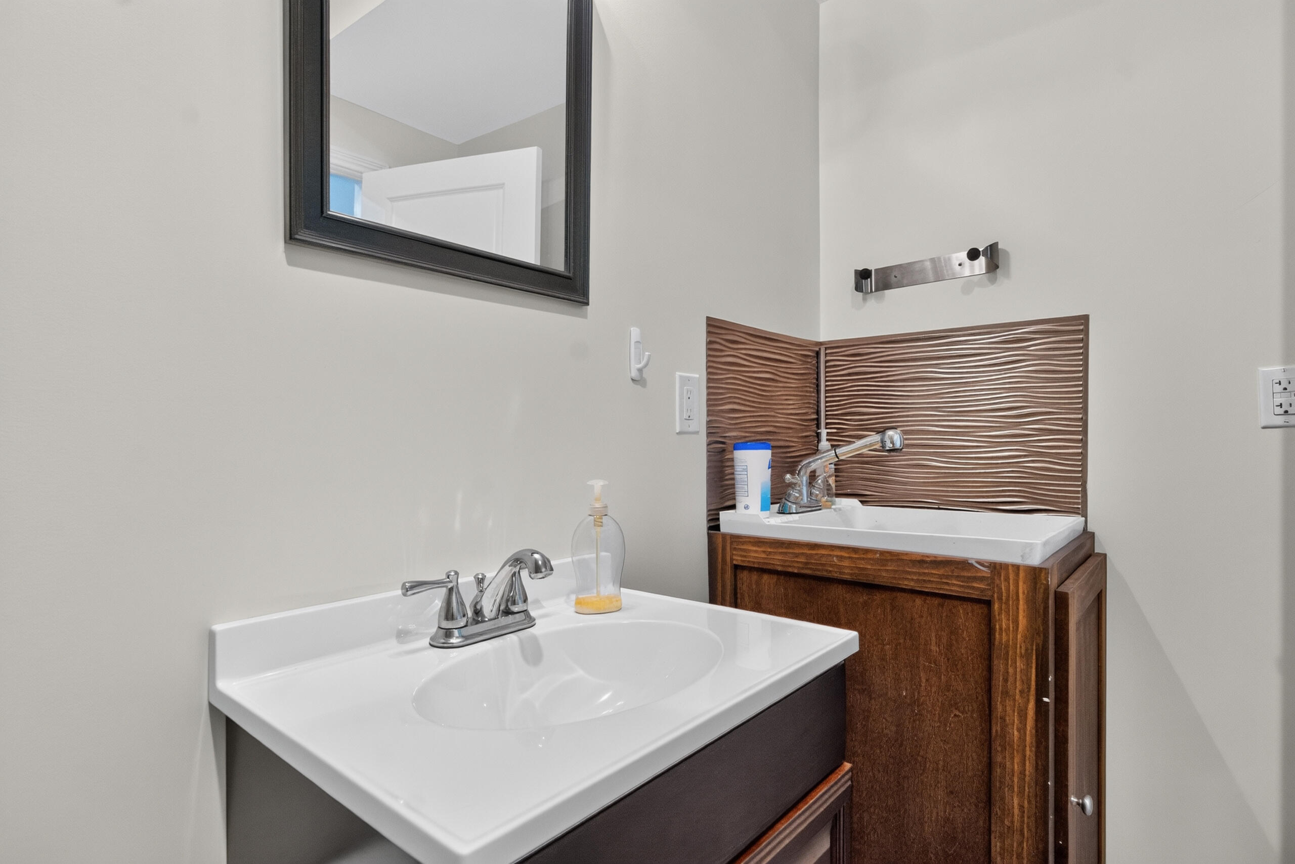 140 Westwoods Drive Property Photo 36